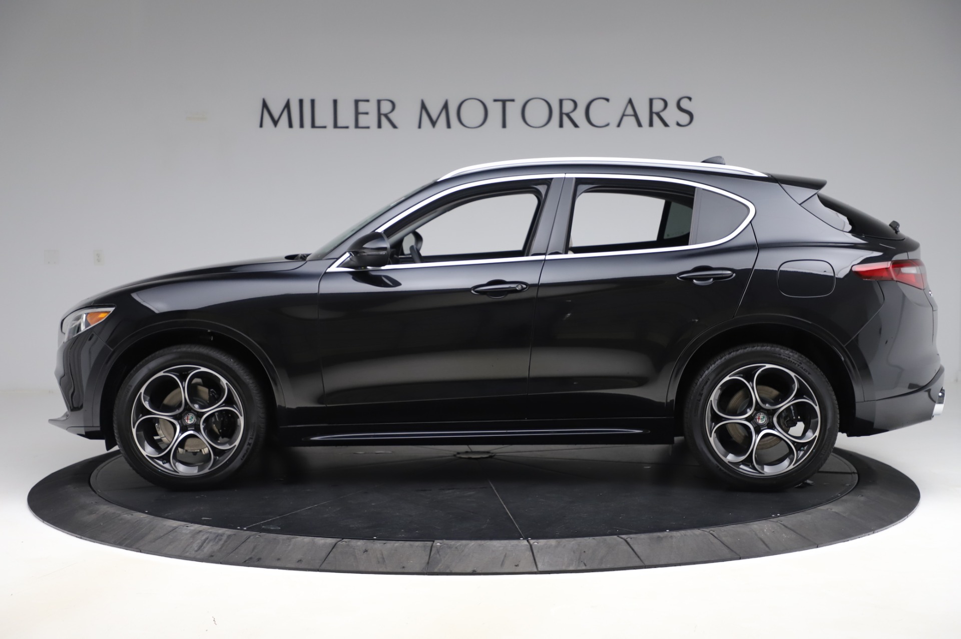 New 2020 Alfa Romeo Stelvio Ti Q4 | St. Petersburg, FL