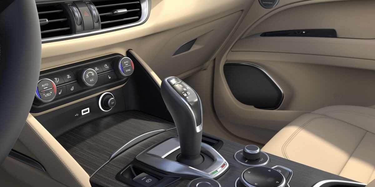 New 2020 Alfa Romeo Stelvio Ti Lusso Q4 | St. Petersburg, FL