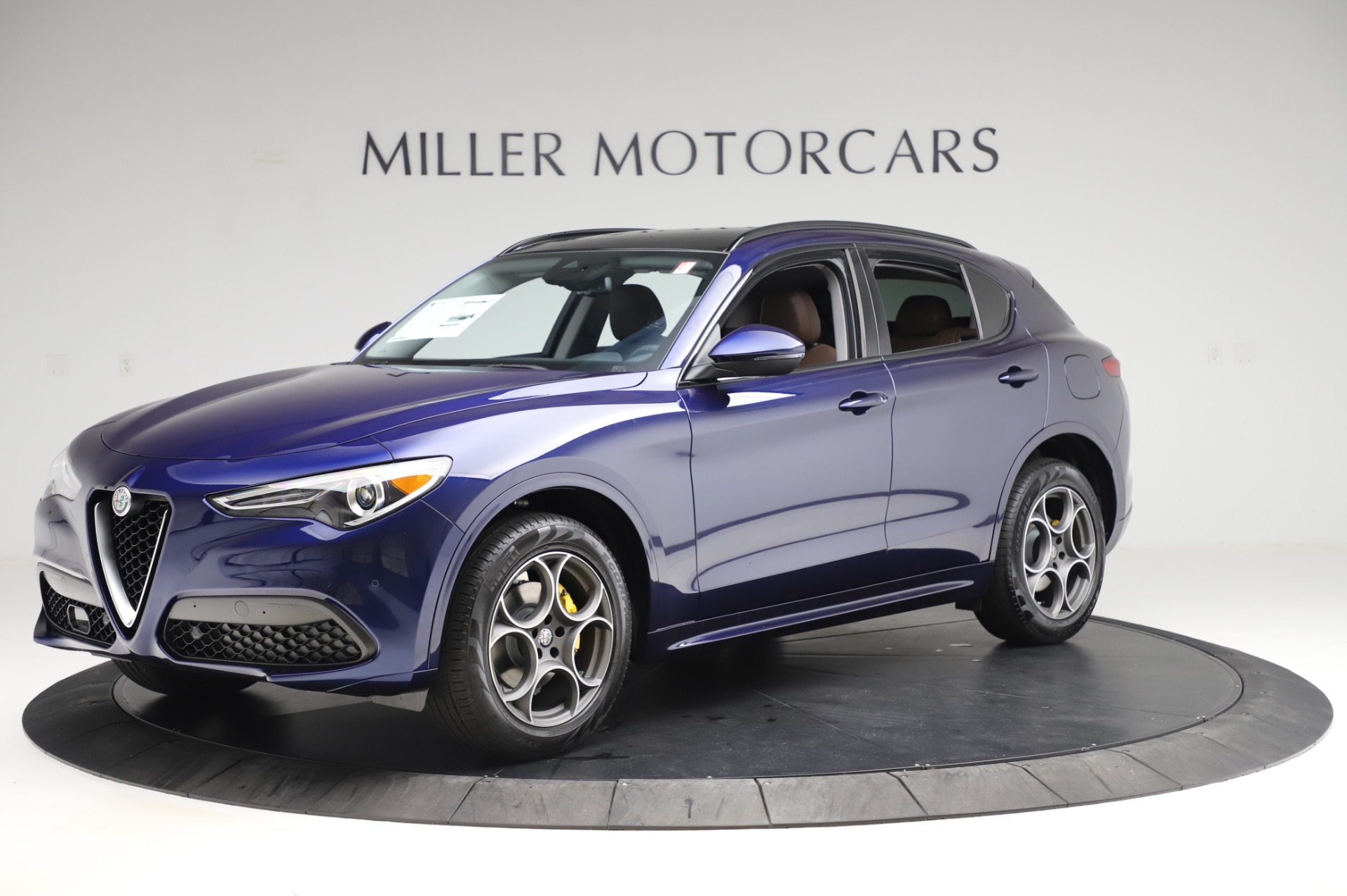 New 2020 Alfa Romeo Stelvio Sport Q4 | St. Petersburg, FL