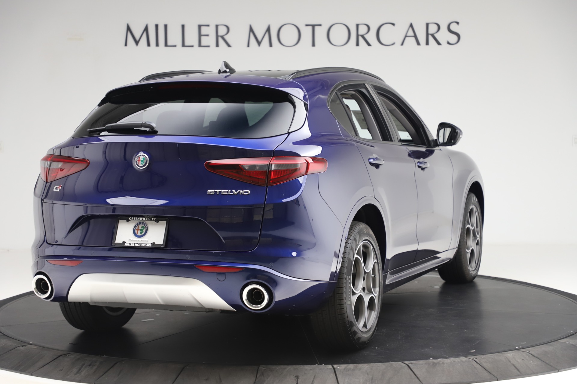 New 2020 Alfa Romeo Stelvio Sport Q4 | St. Petersburg, FL