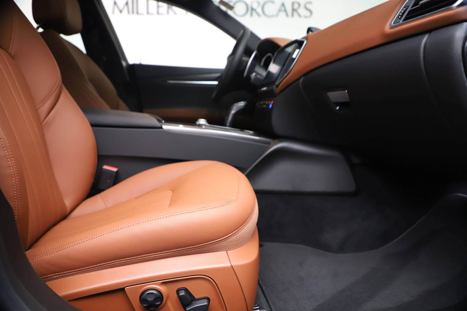 New 2020 Maserati Ghibli S Q4 | St. Petersburg, FL