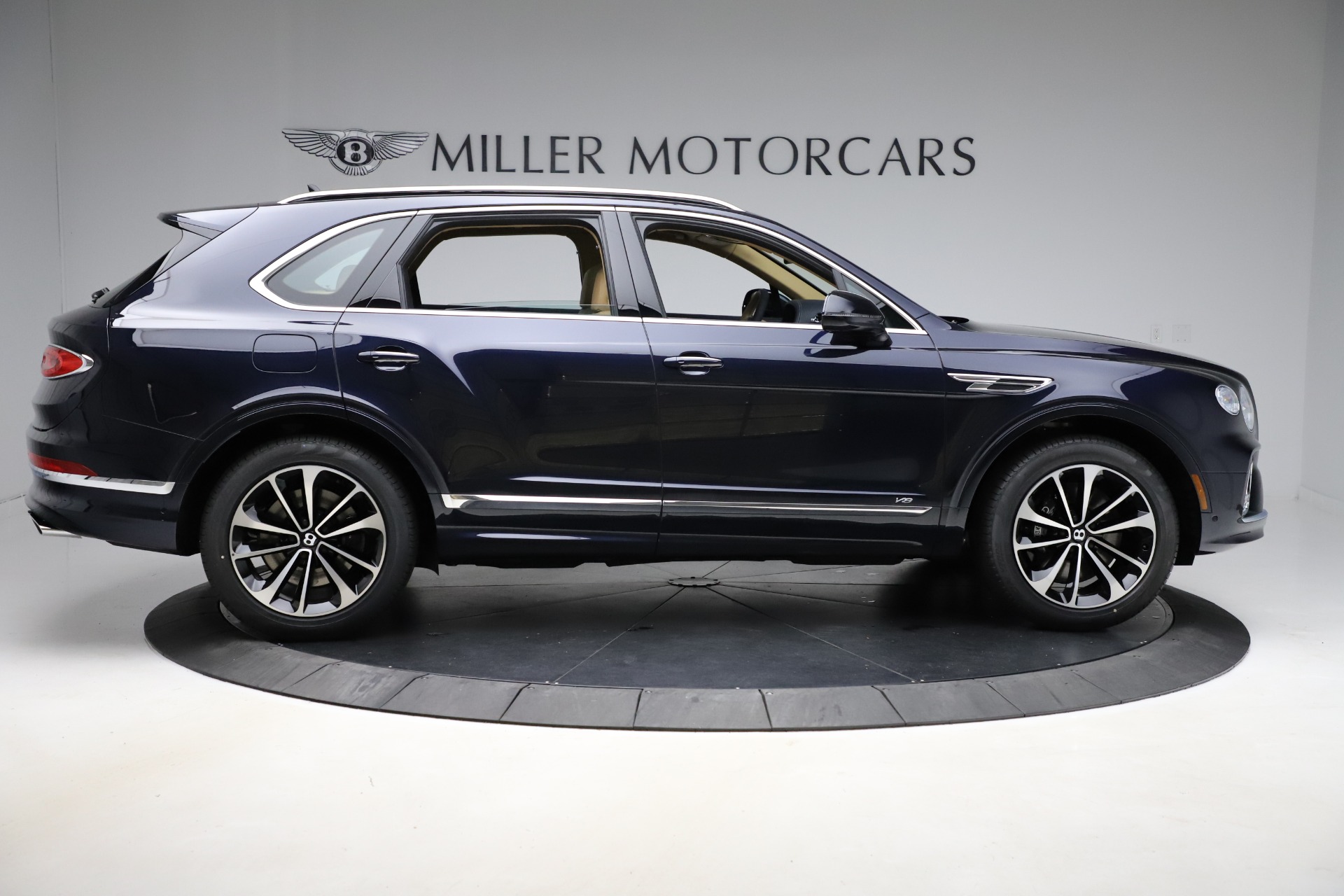 New 2021 Bentley Bentayga V8 | St. Petersburg, FL