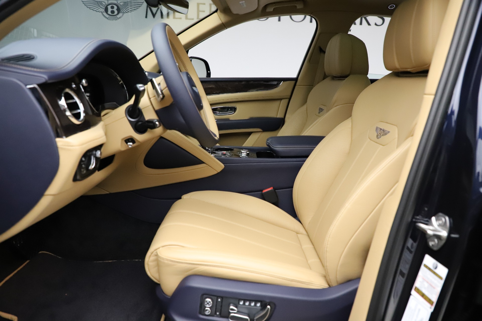 New 2021 Bentley Bentayga V8 | St. Petersburg, FL