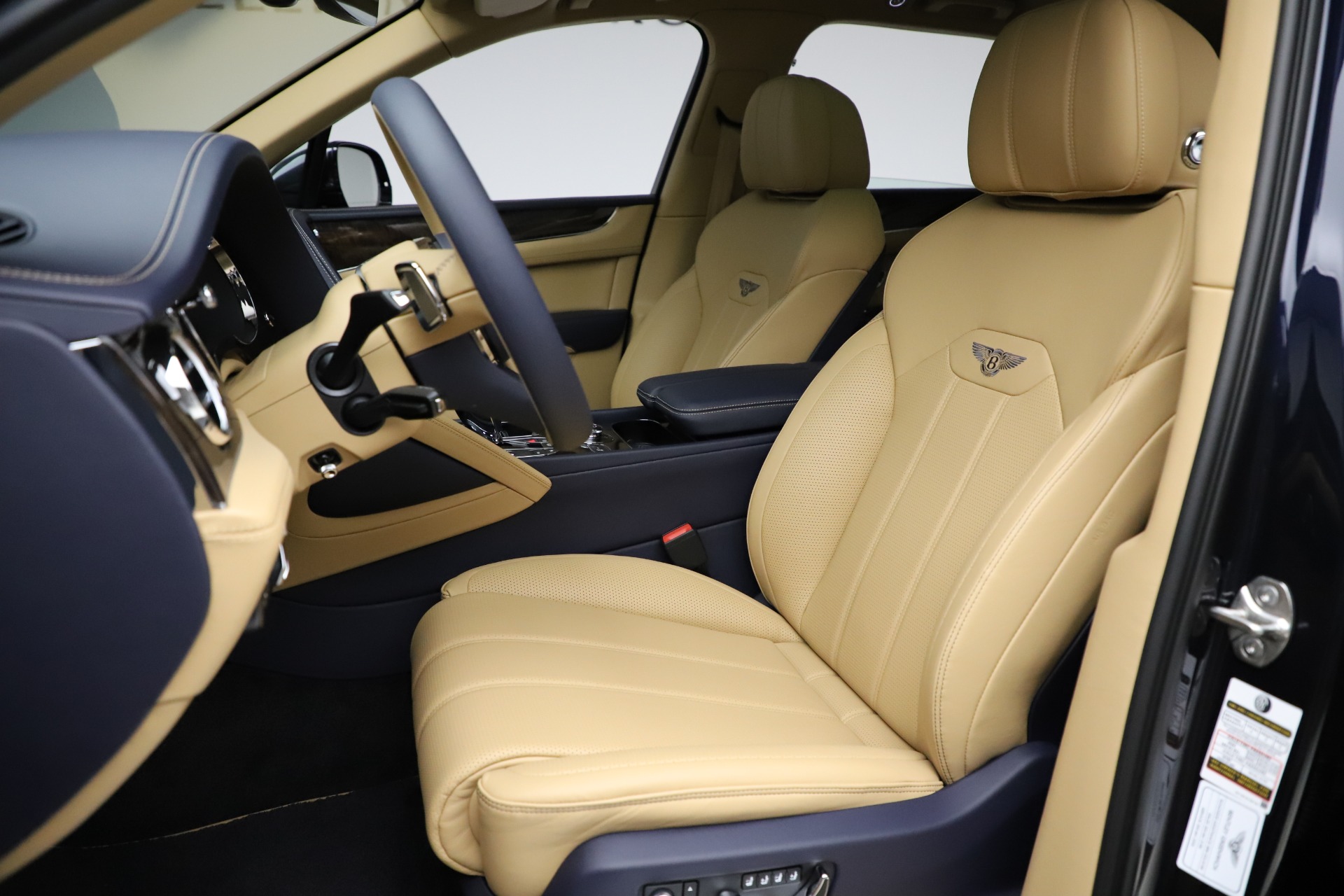 New 2021 Bentley Bentayga V8 | St. Petersburg, FL