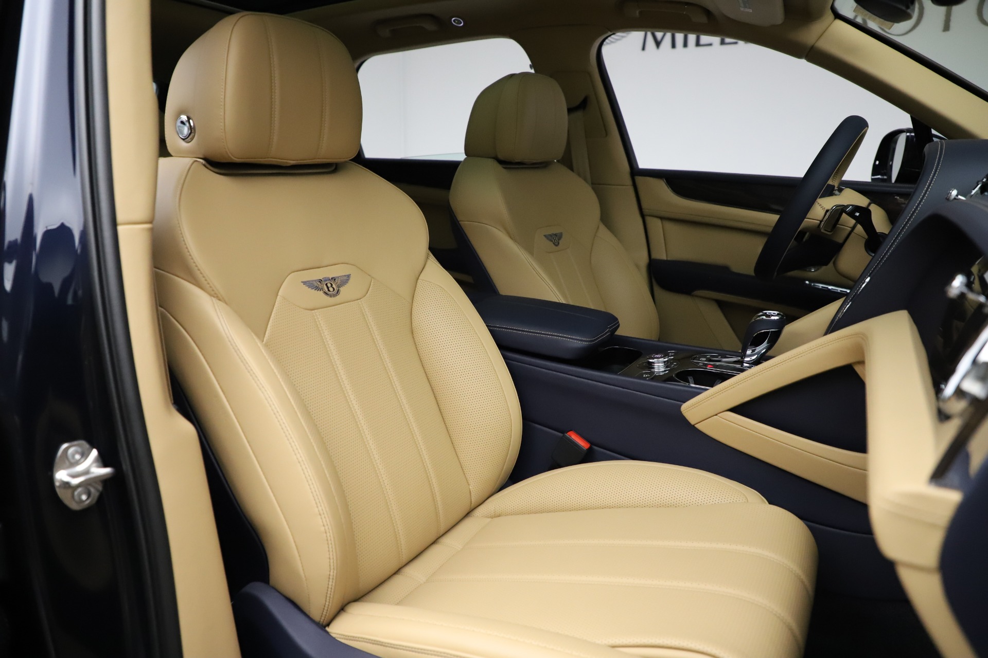 New 2021 Bentley Bentayga V8 | St. Petersburg, FL