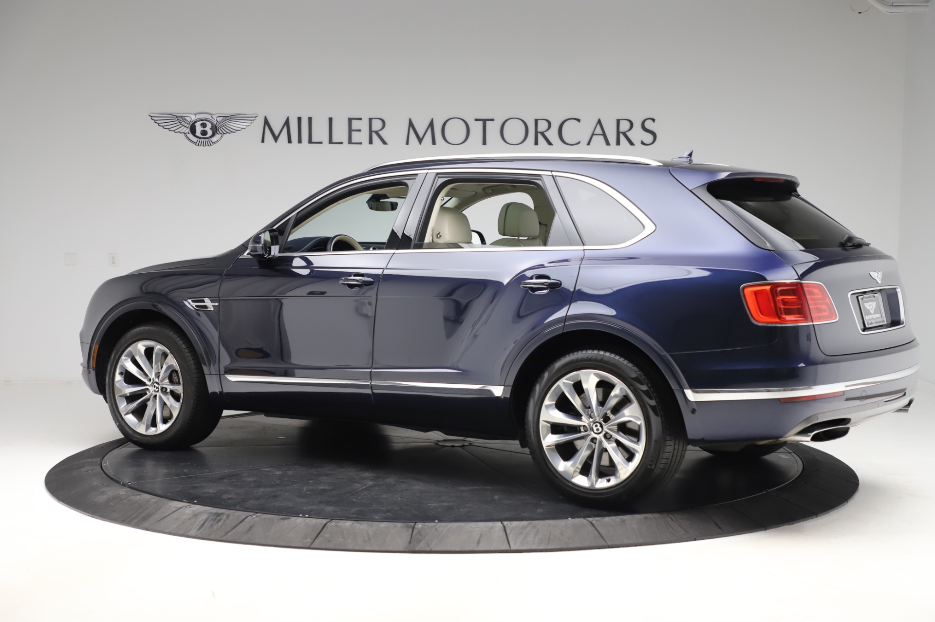 Used 2017 Bentley Bentayga W12 | St. Petersburg, FL