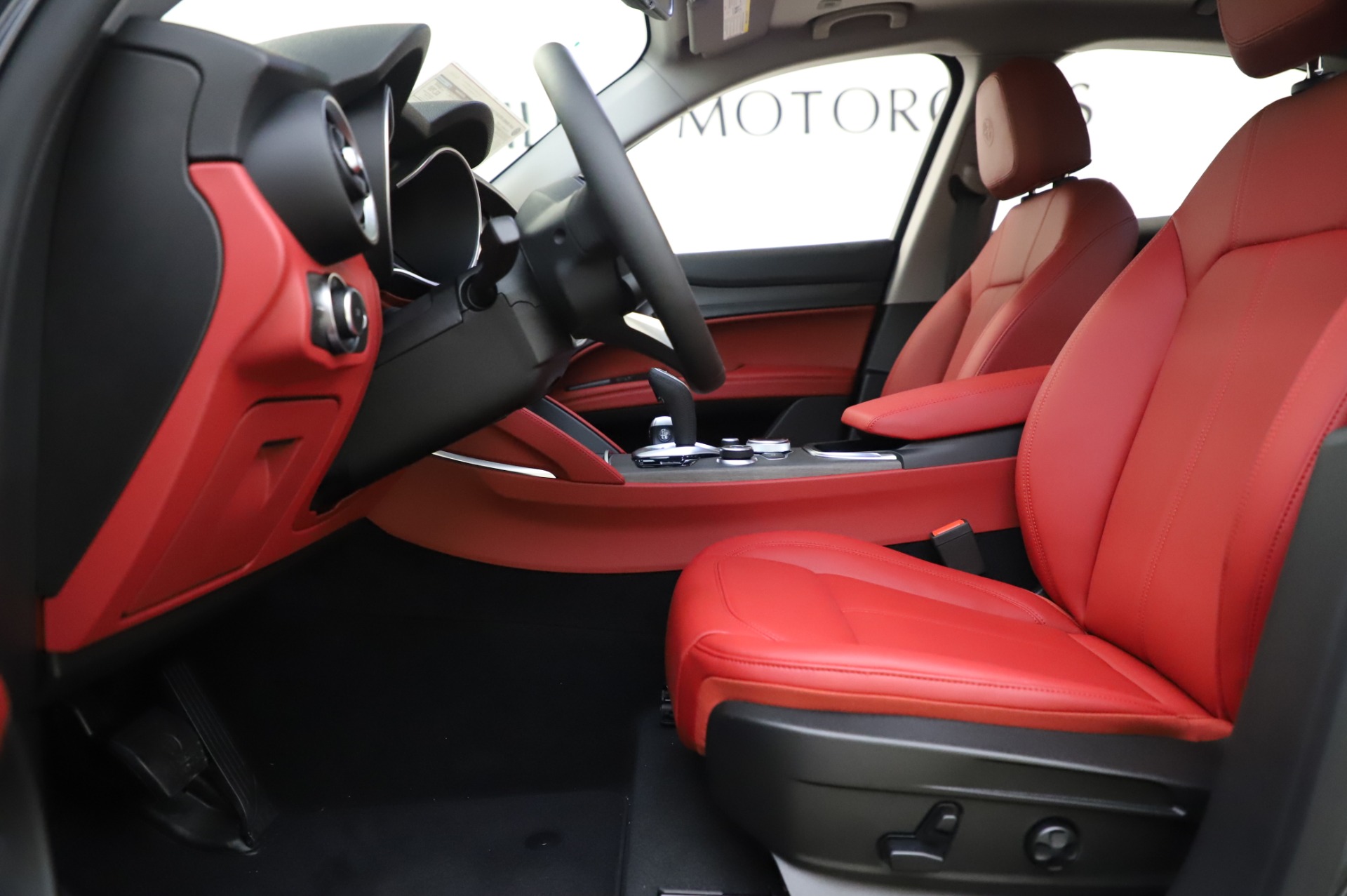 New 2020 Alfa Romeo Stelvio Ti Q4 | St. Petersburg, FL