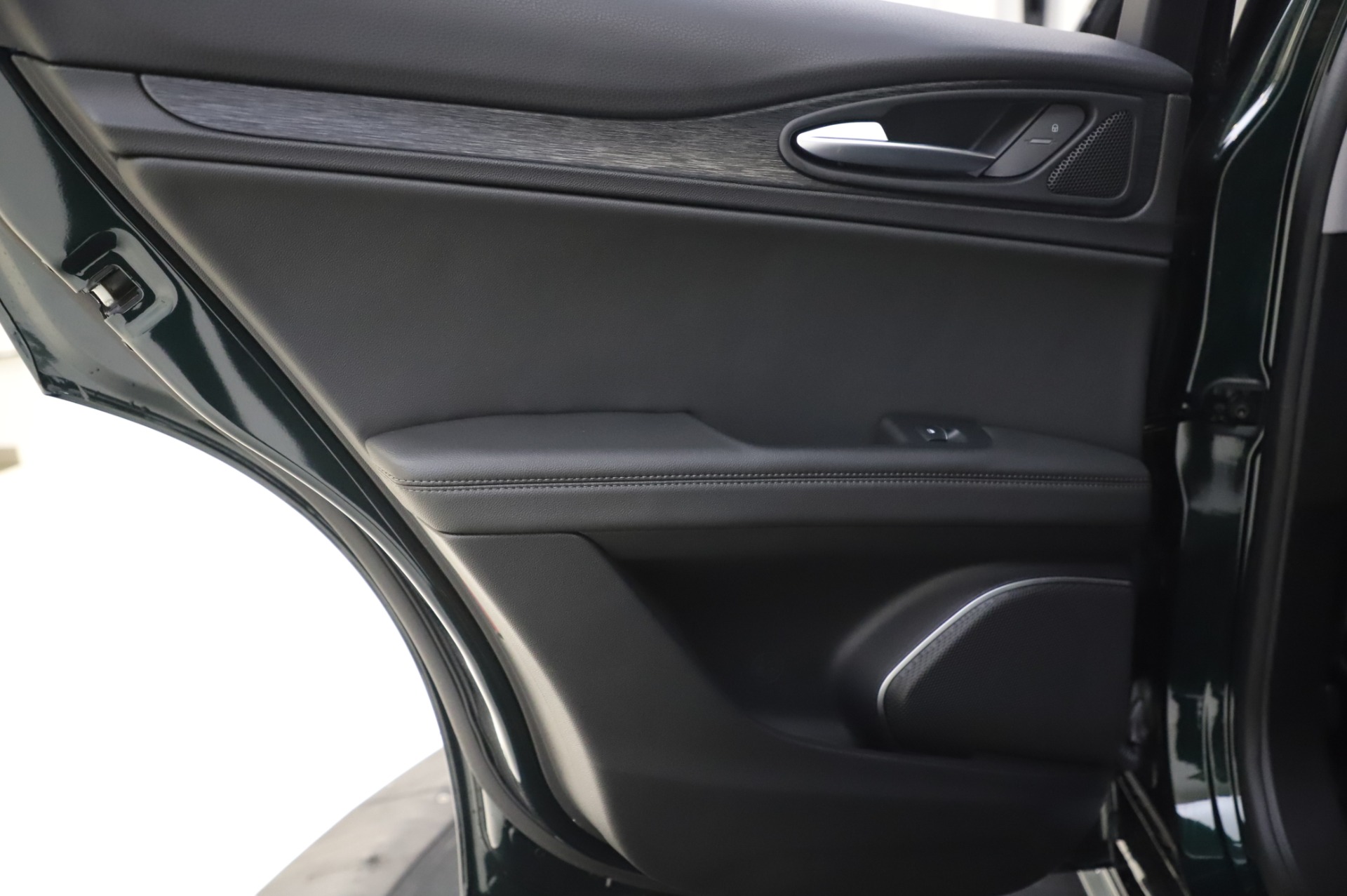 New 2020 Alfa Romeo Stelvio Sport Q4 | St. Petersburg, FL