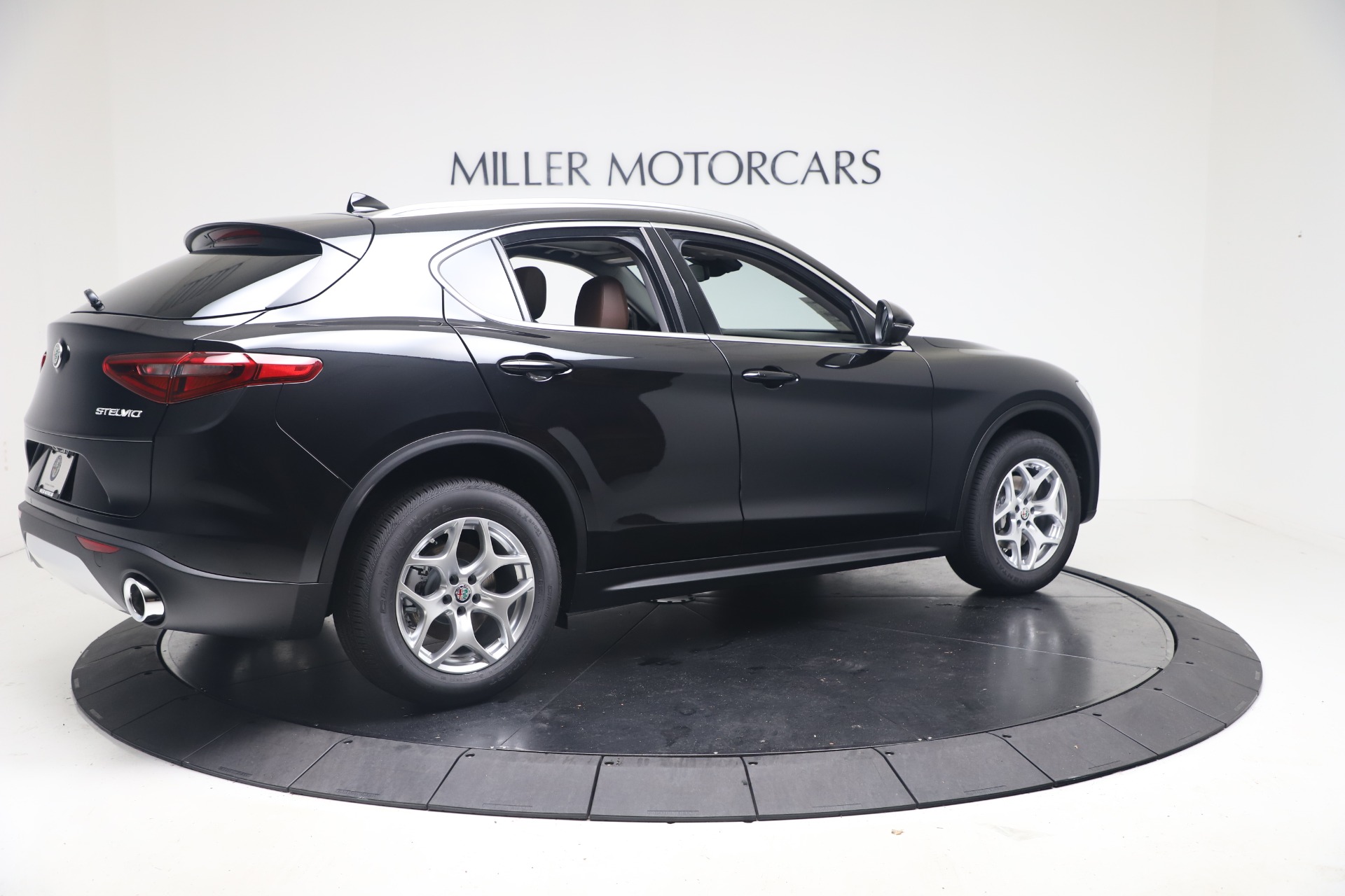 New 2020 Alfa Romeo Stelvio Q4 | St. Petersburg, FL