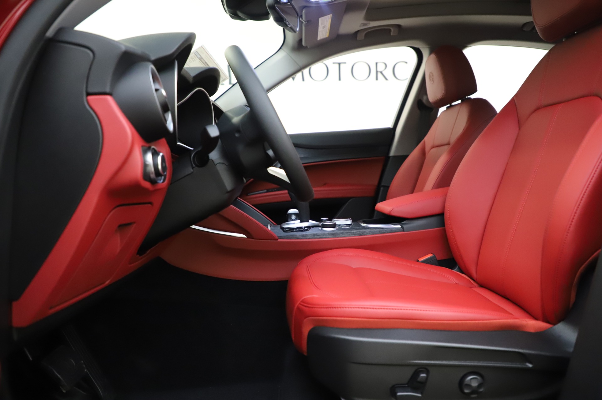 New 2020 Alfa Romeo Stelvio Sport Q4 | St. Petersburg, FL