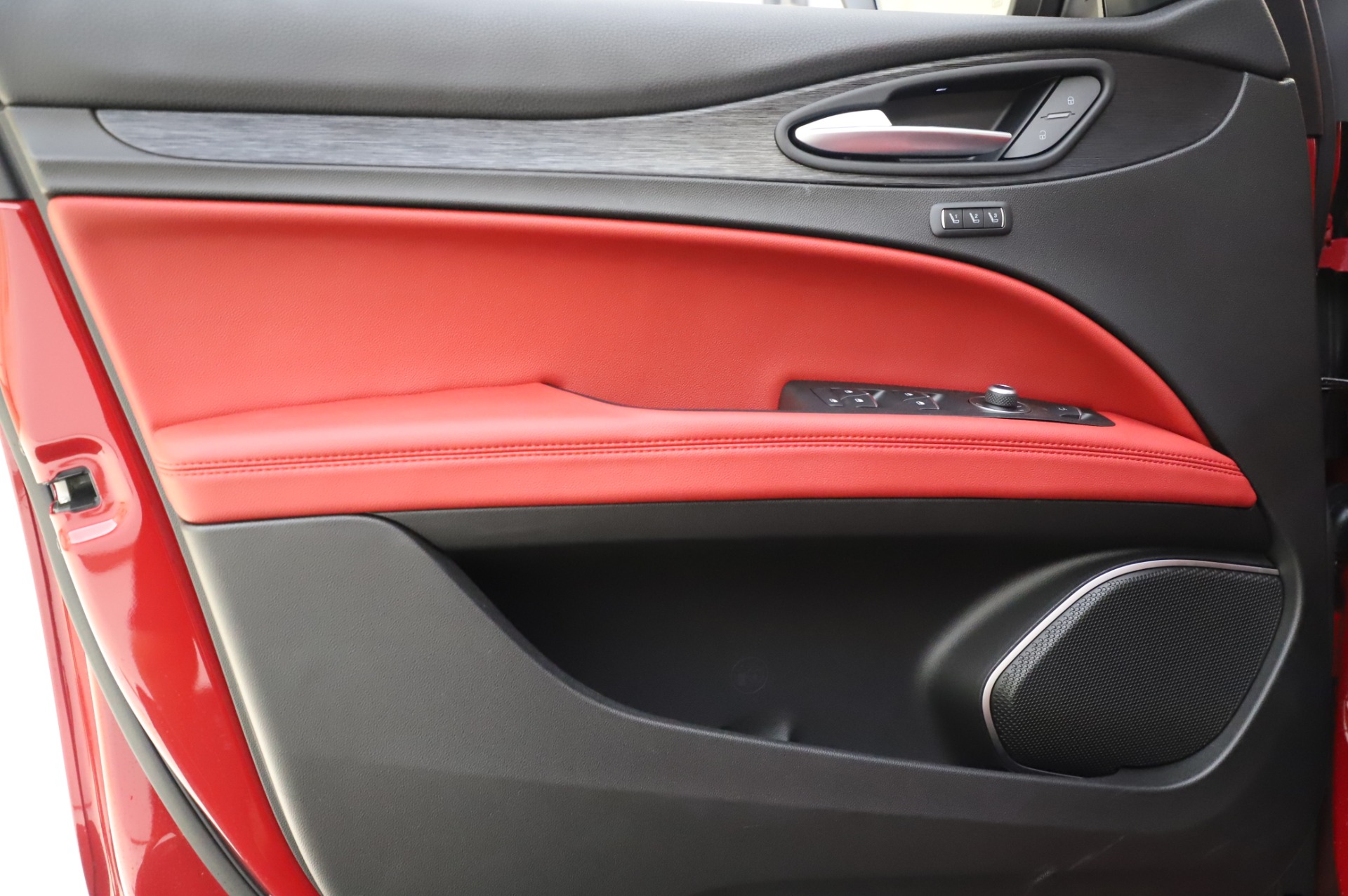 New 2020 Alfa Romeo Stelvio Sport Q4 | St. Petersburg, FL