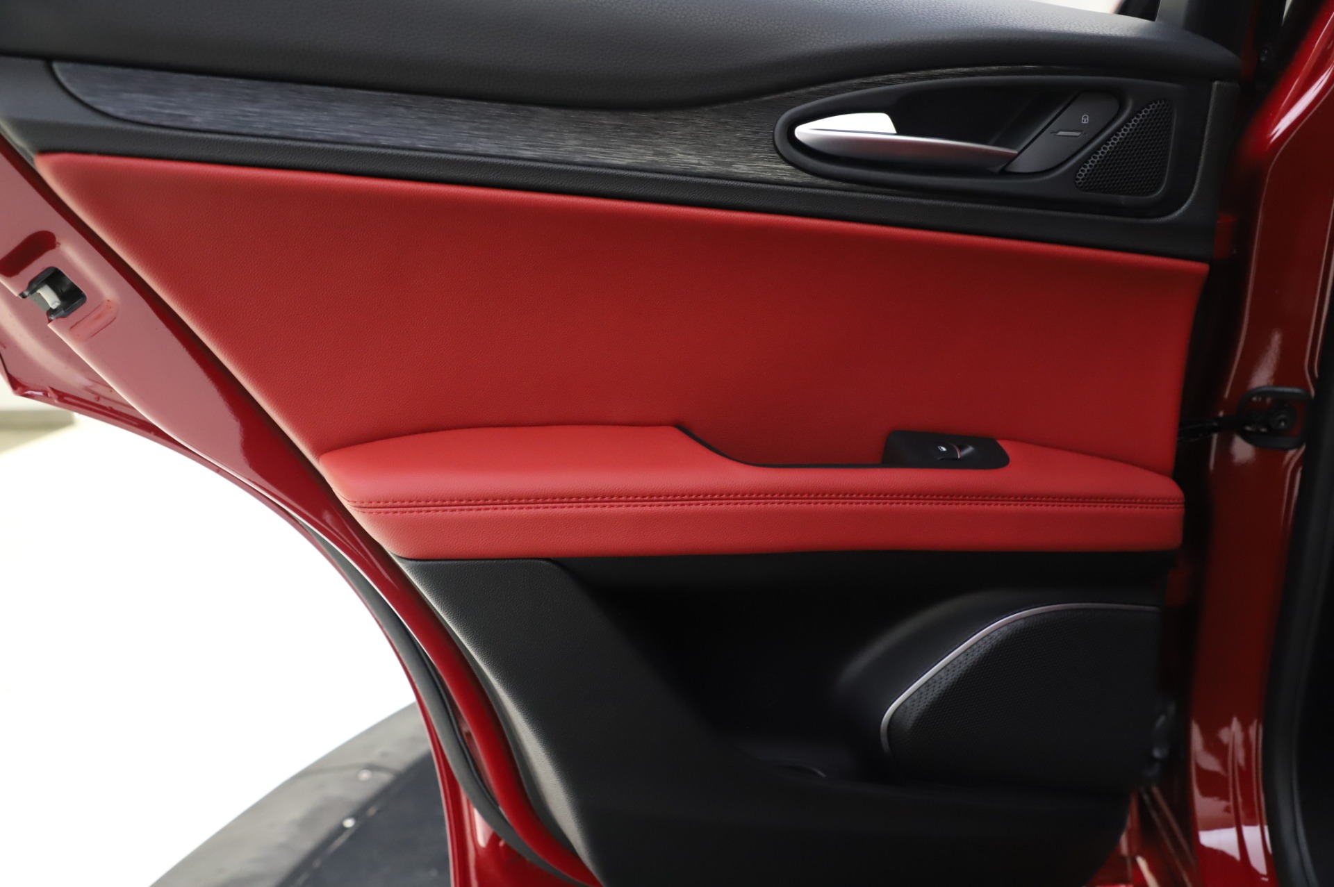 New 2020 Alfa Romeo Stelvio Sport Q4 | St. Petersburg, FL