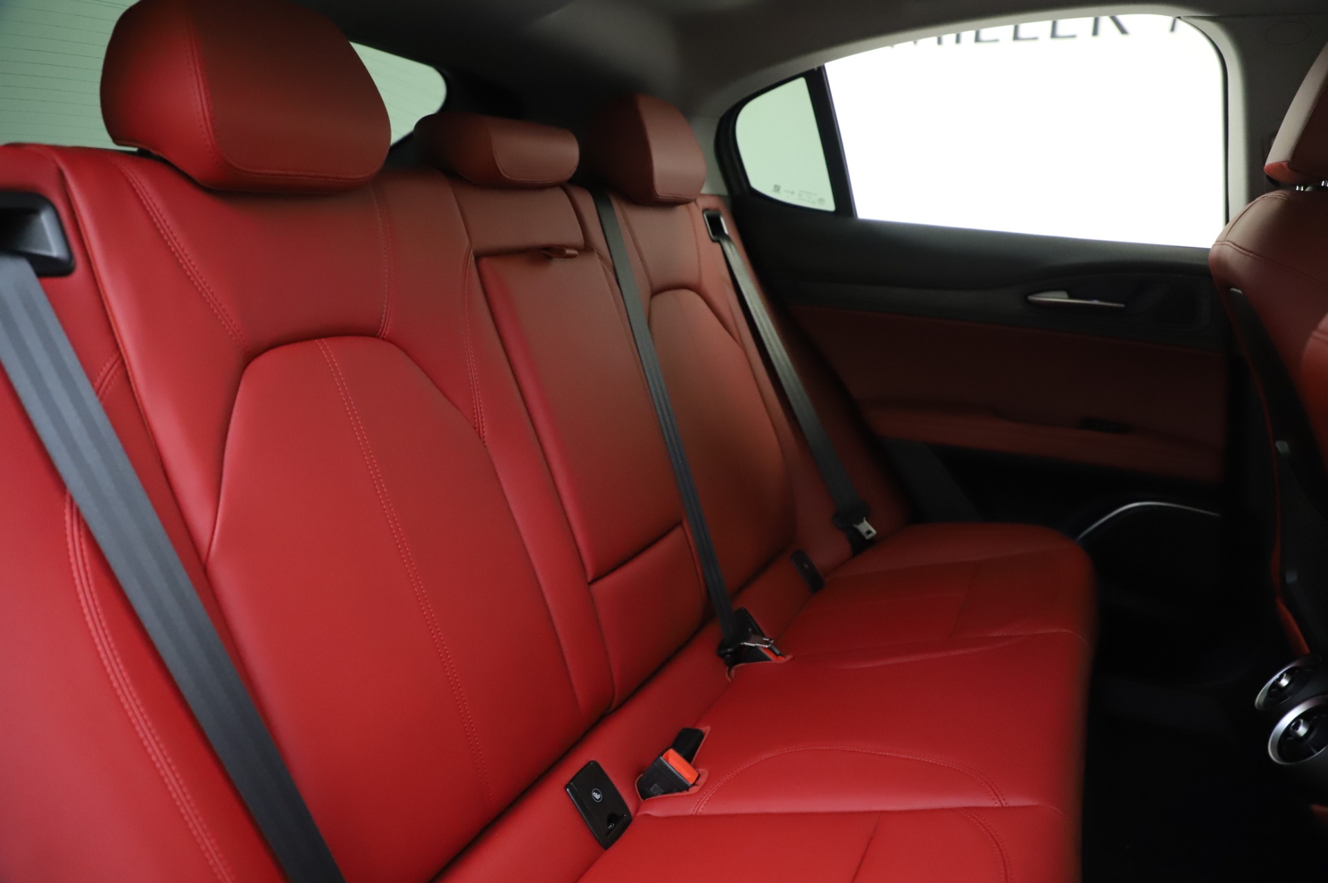New 2020 Alfa Romeo Stelvio Sport Q4 | St. Petersburg, FL