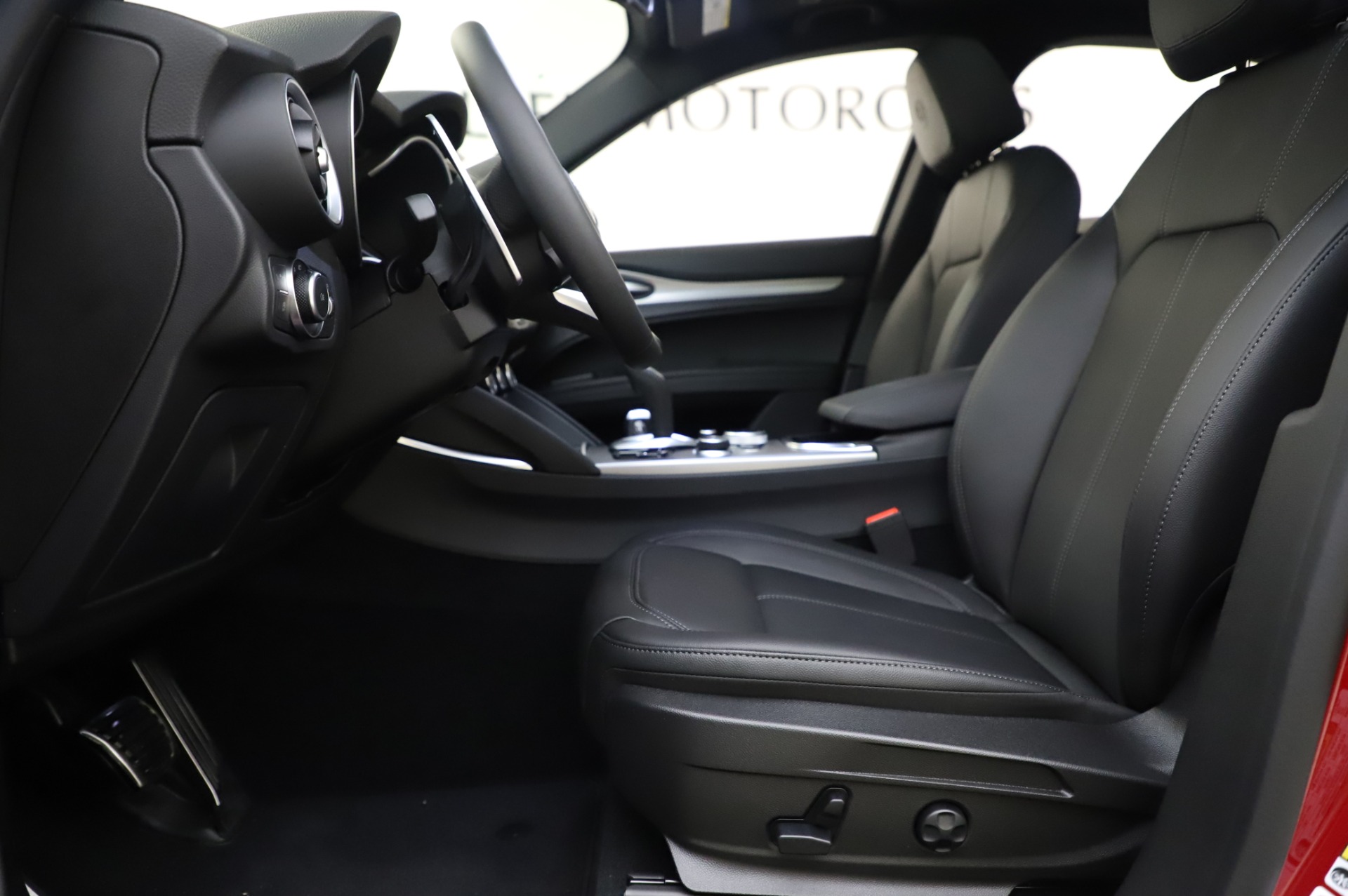 New 2020 Alfa Romeo Stelvio Sport Q4 | St. Petersburg, FL