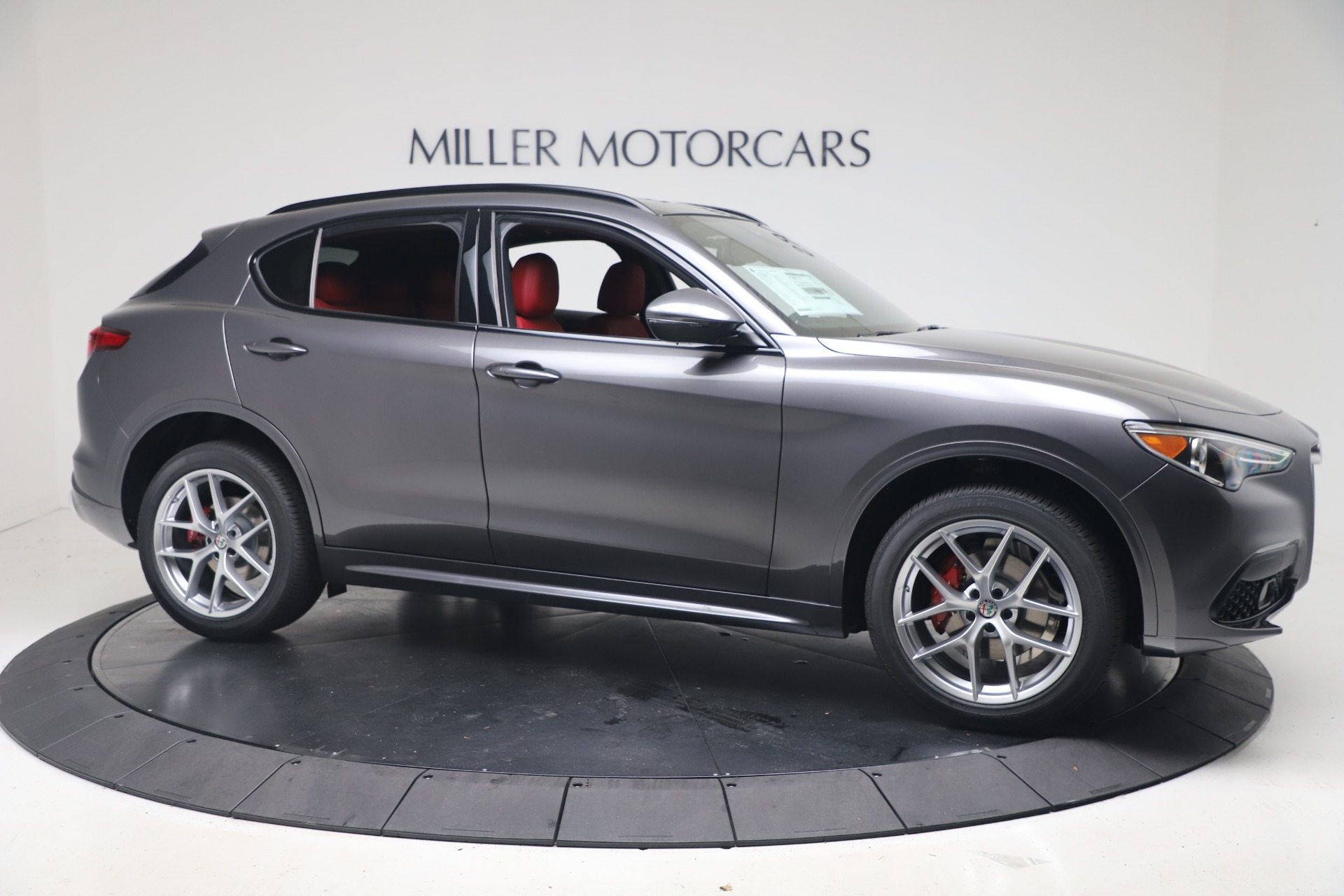 New 2020 Alfa Romeo Stelvio Ti Sport Q4 | St. Petersburg, FL