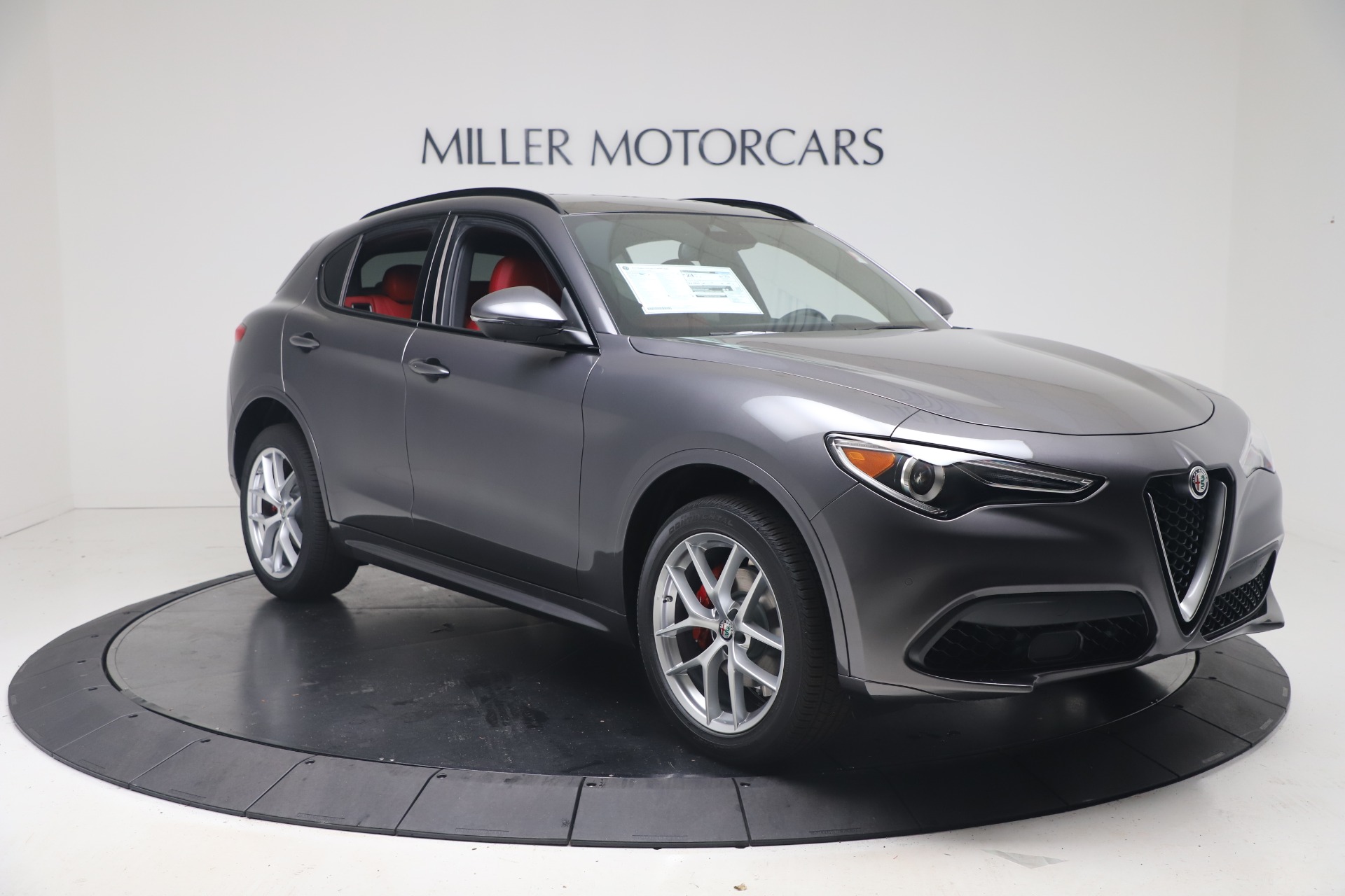 New 2020 Alfa Romeo Stelvio Ti Sport Q4 | St. Petersburg, FL