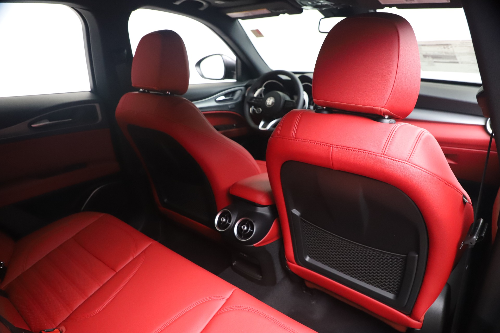 New 2020 Alfa Romeo Stelvio Ti Sport Q4 | St. Petersburg, FL