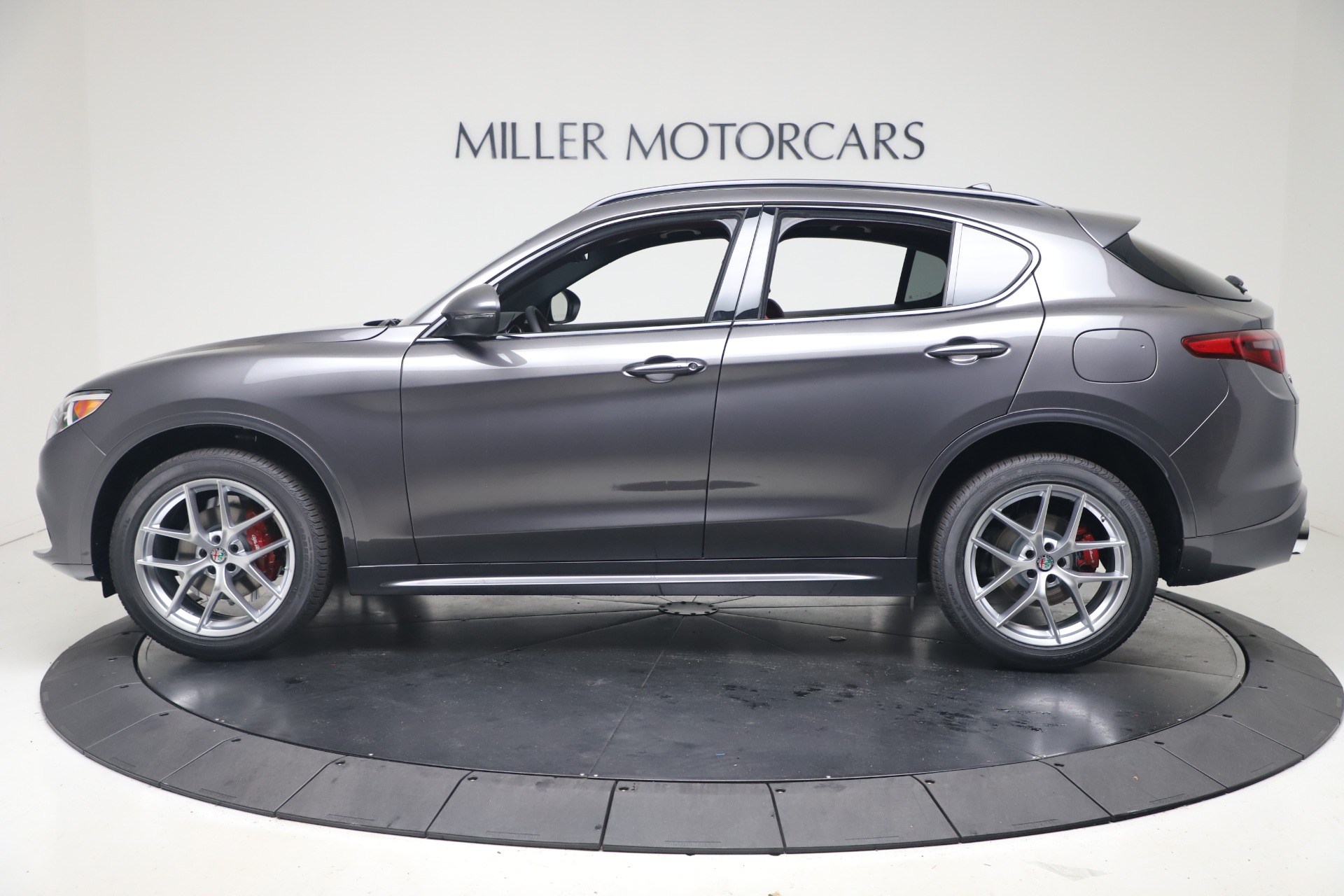 New 2020 Alfa Romeo Stelvio Ti Sport Q4 | St. Petersburg, FL