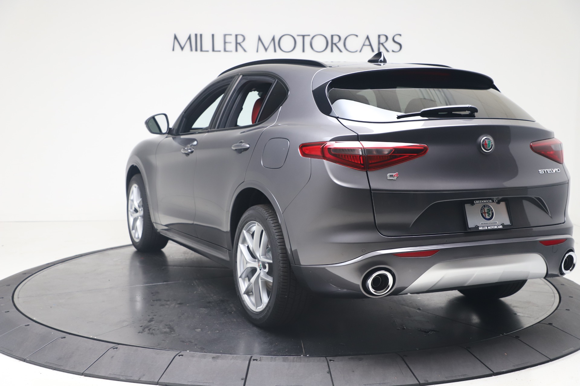 New 2020 Alfa Romeo Stelvio Ti Sport Q4 | St. Petersburg, FL
