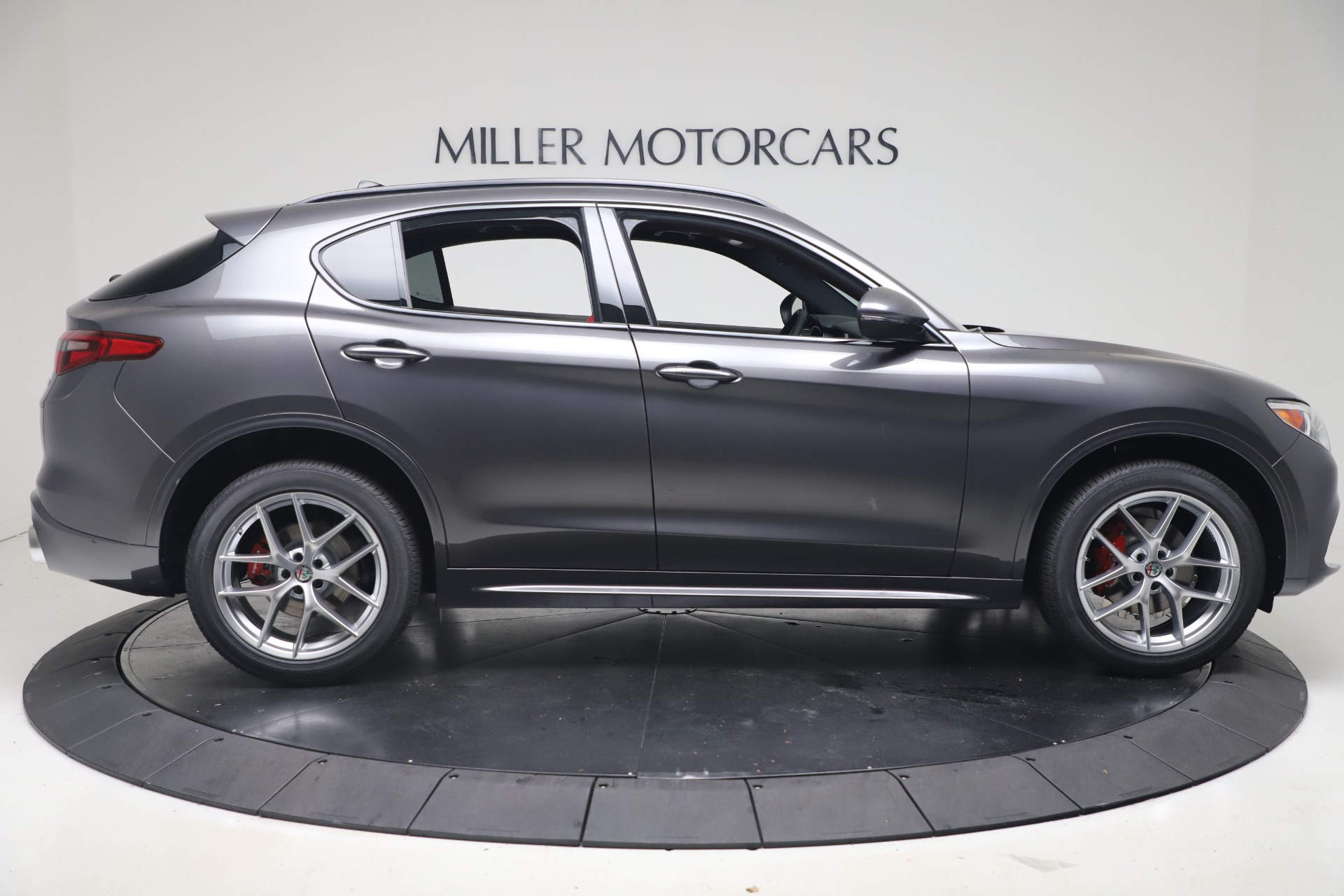 New 2020 Alfa Romeo Stelvio Ti Sport Q4 | St. Petersburg, FL