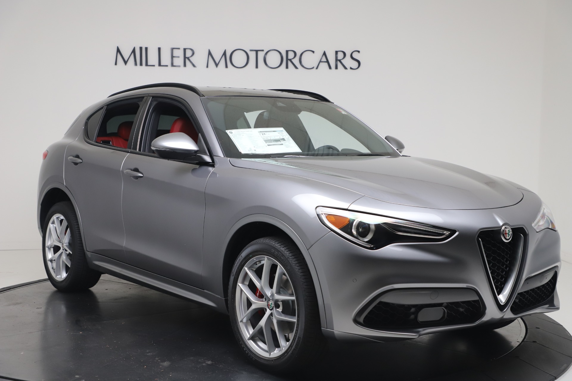 New 2020 Alfa Romeo Stelvio Ti Sport Q4 | St. Petersburg, FL