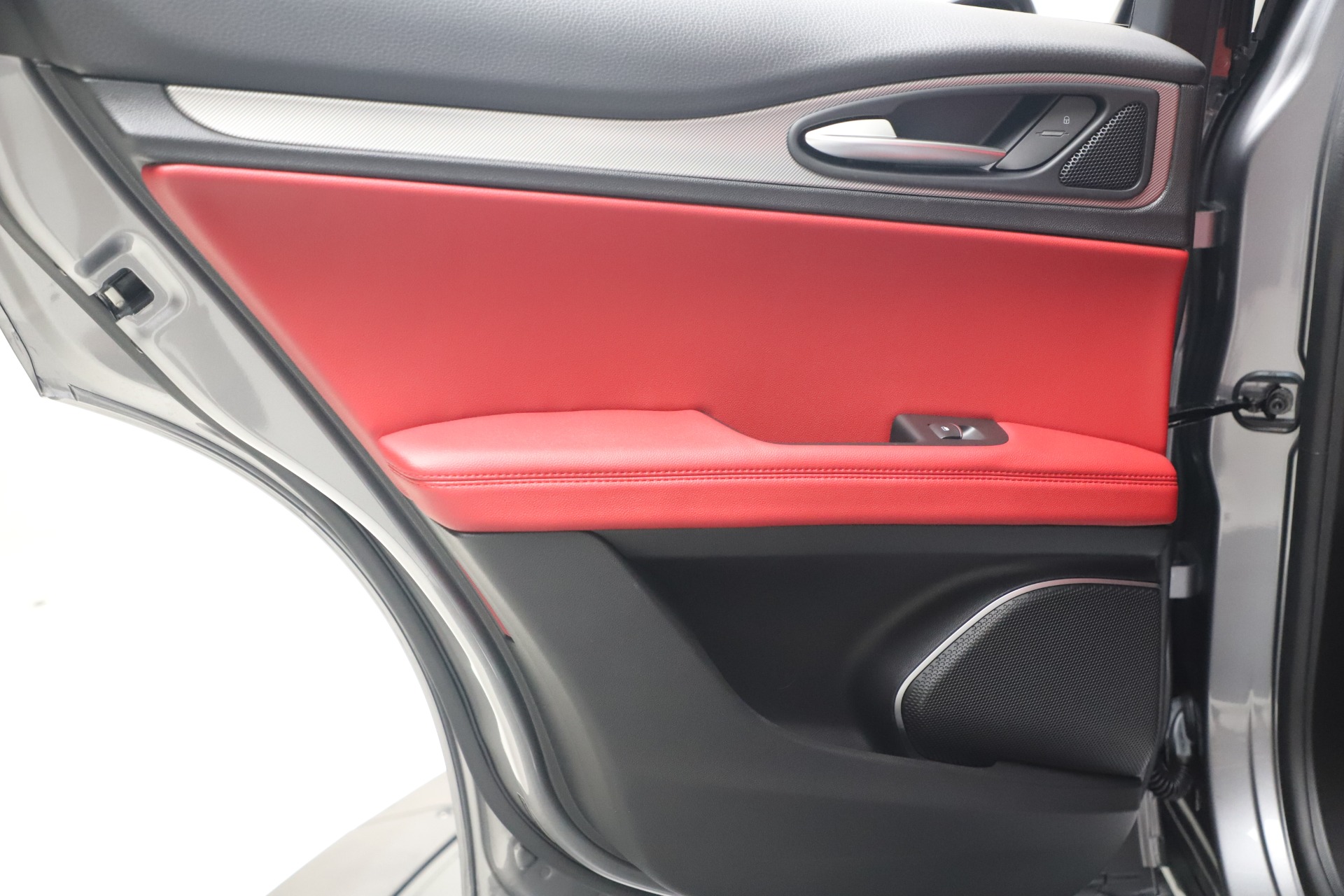 New 2020 Alfa Romeo Stelvio Ti Sport Q4 | St. Petersburg, FL