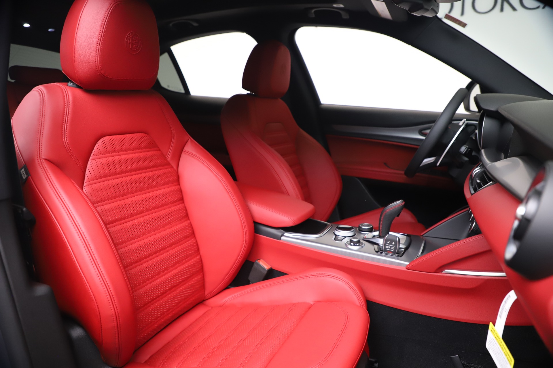 New 2020 Alfa Romeo Stelvio Ti Sport Q4 | St. Petersburg, FL