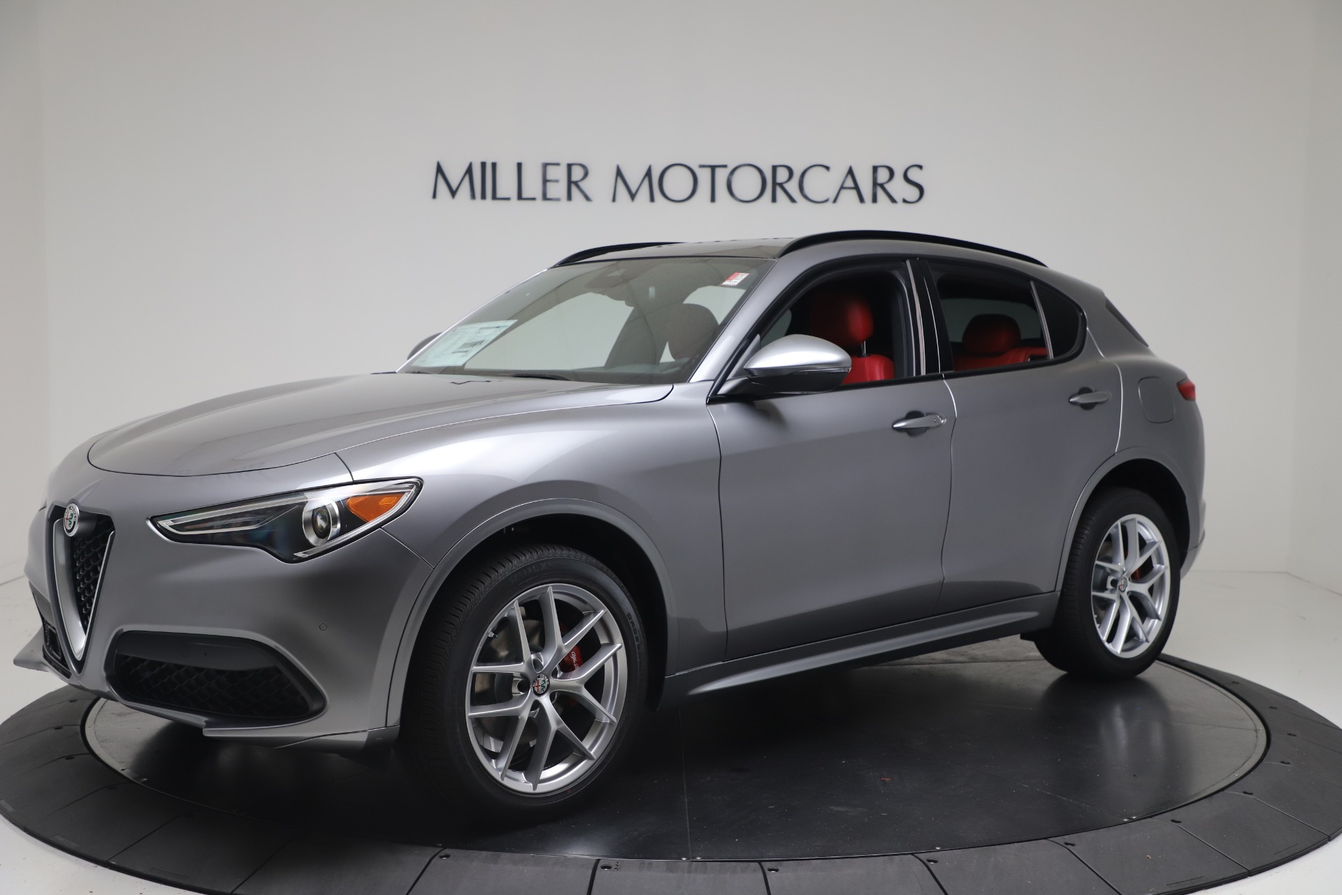 New 2020 Alfa Romeo Stelvio Ti Sport Q4 | St. Petersburg, FL