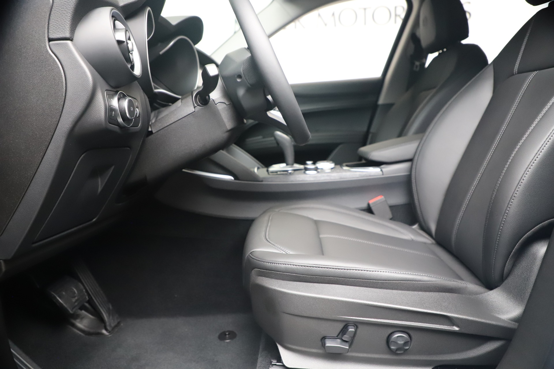New 2020 Alfa Romeo Stelvio Q4 | St. Petersburg, FL