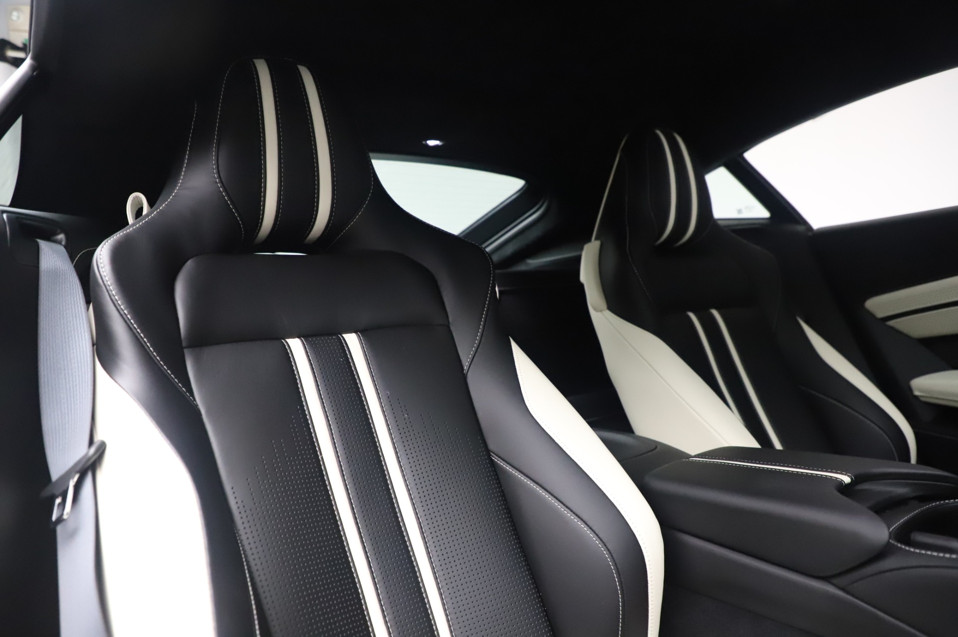 New 2020 Aston Martin Vantage | St. Petersburg, FL