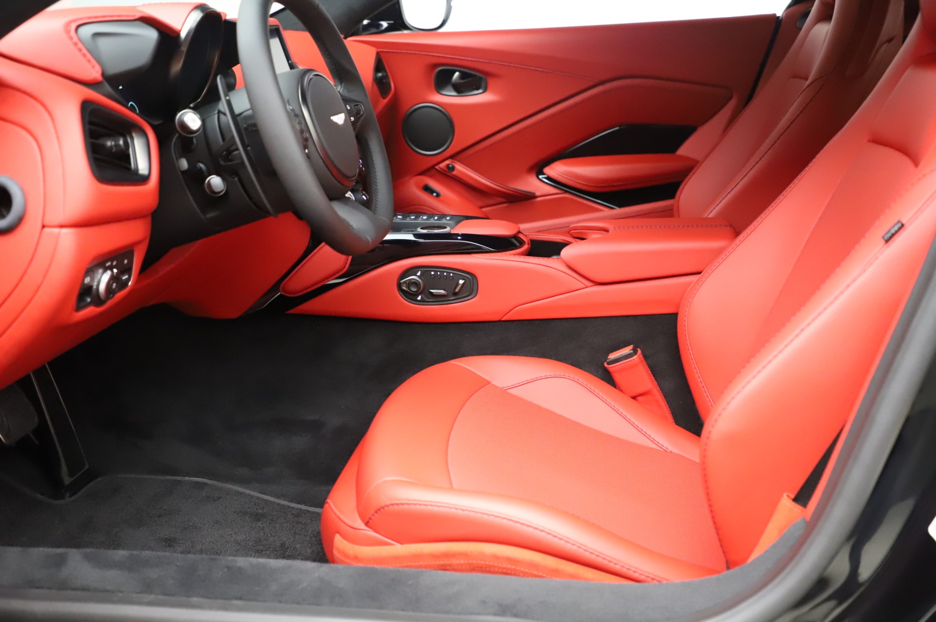 New 2020 Aston Martin Vantage | St. Petersburg, FL