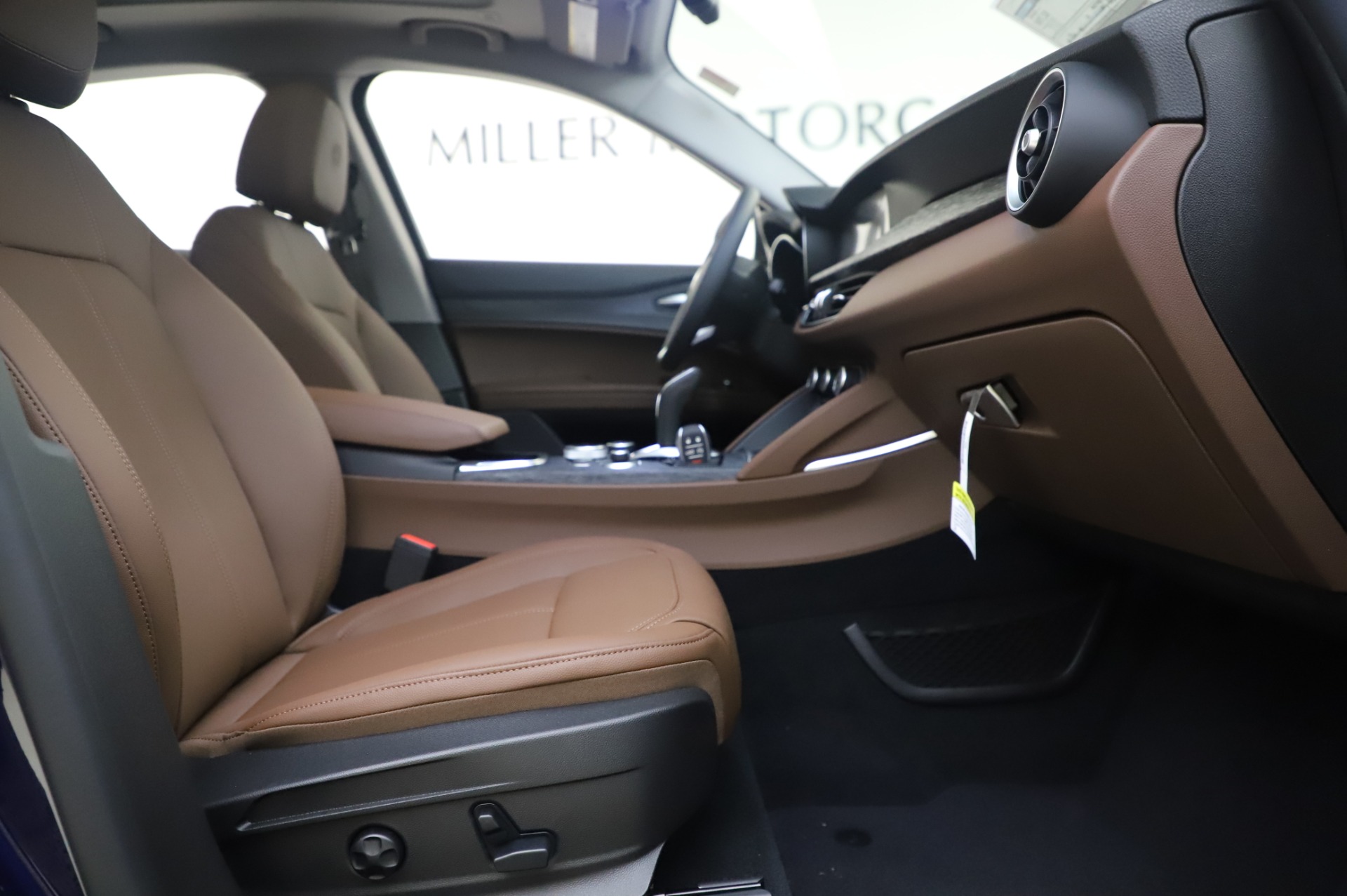 New 2020 Alfa Romeo Stelvio Q4 | St. Petersburg, FL