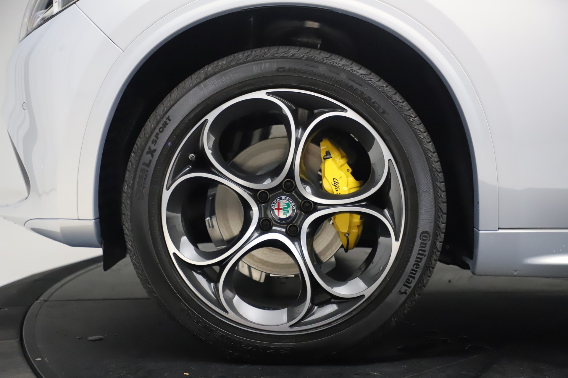 New 2020 Alfa Romeo Stelvio Ti Lusso Q4 | St. Petersburg, FL