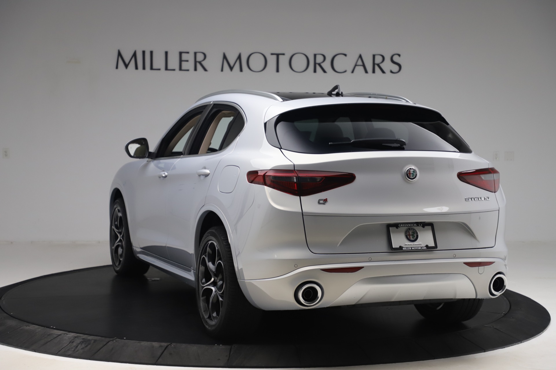 New 2020 Alfa Romeo Stelvio Ti Lusso Q4 | St. Petersburg, FL
