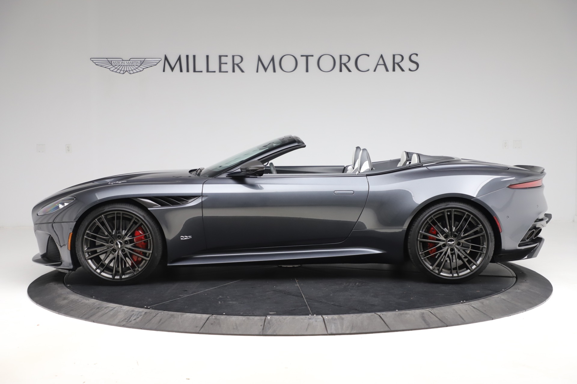 Used 2020 Aston Martin DBS Superleggera | St. Petersburg, FL