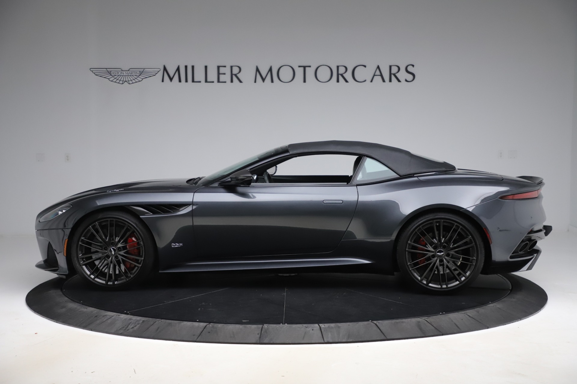 Used 2020 Aston Martin DBS Superleggera | St. Petersburg, FL