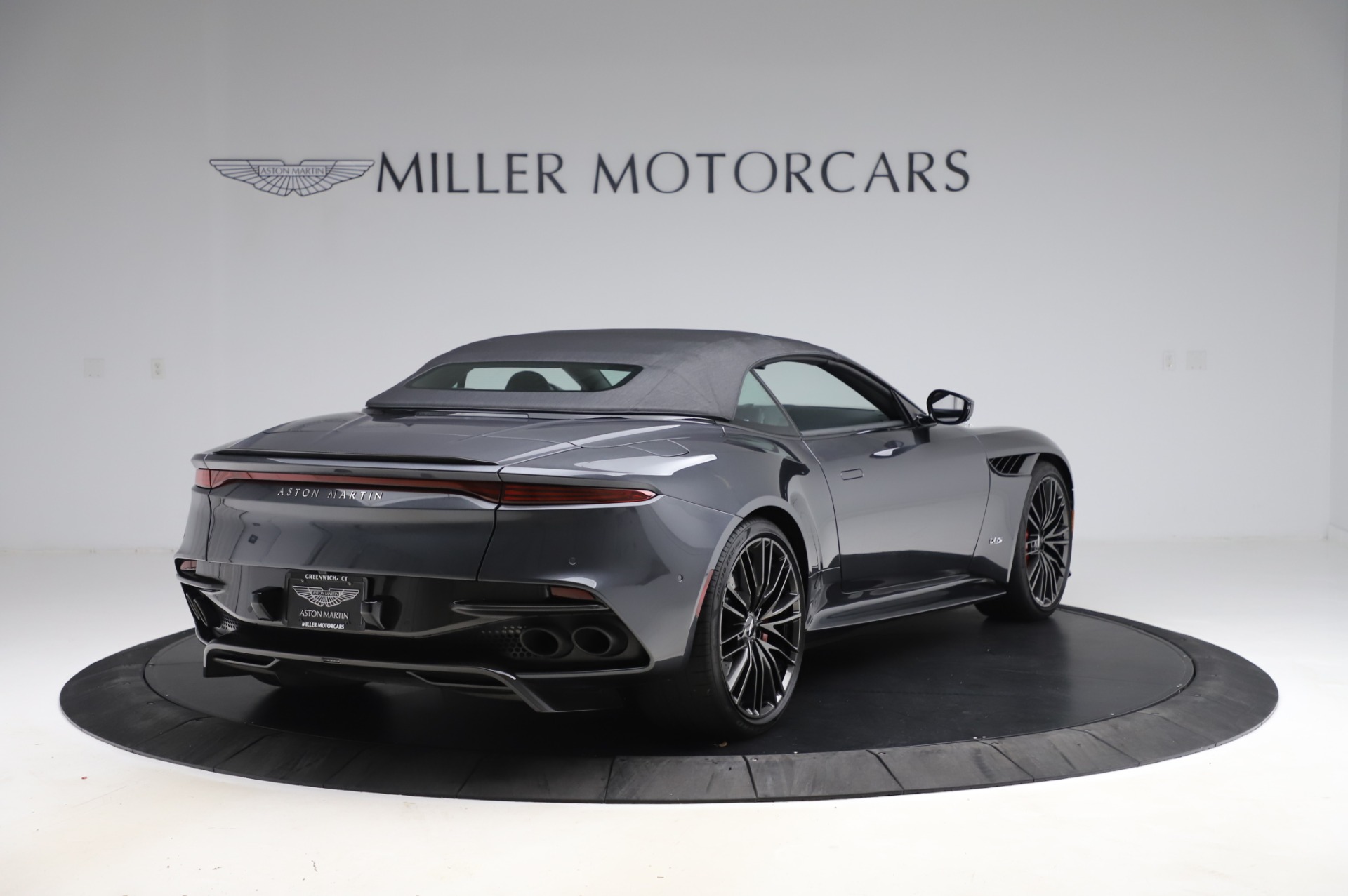 Used 2020 Aston Martin DBS Superleggera | St. Petersburg, FL