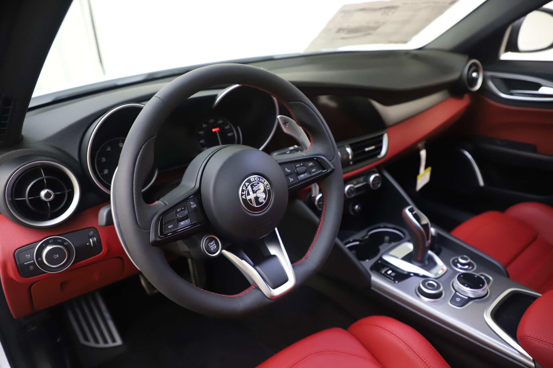 New 2020 Alfa Romeo Giulia Ti Sport Q4 | St. Petersburg, FL