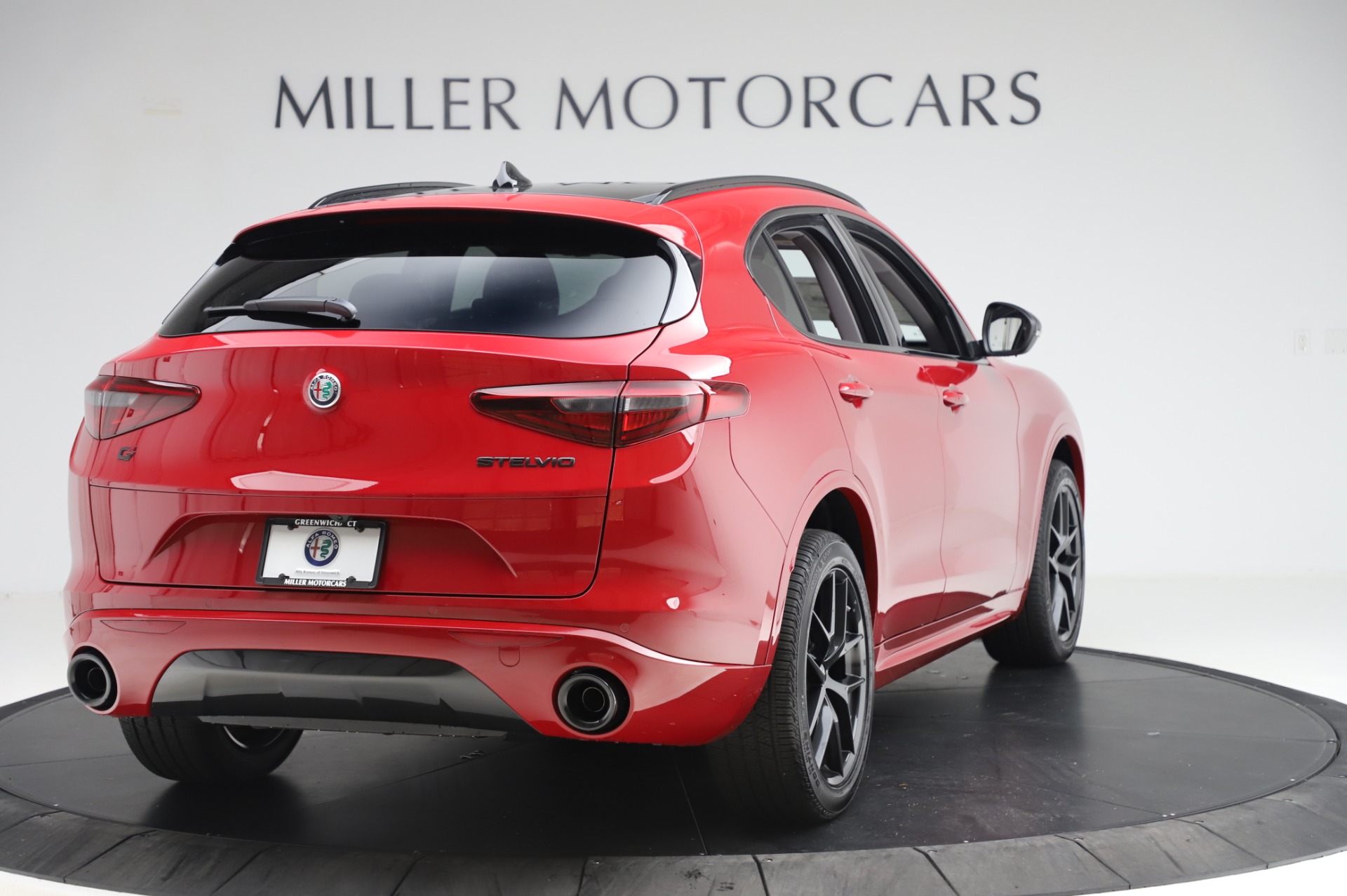 New 2020 Alfa Romeo Stelvio Ti Sport Q4 | St. Petersburg, FL