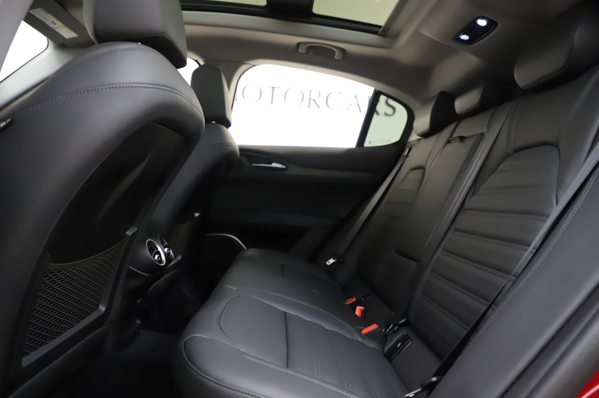 New 2020 Alfa Romeo Stelvio Ti Lusso Q4 | St. Petersburg, FL