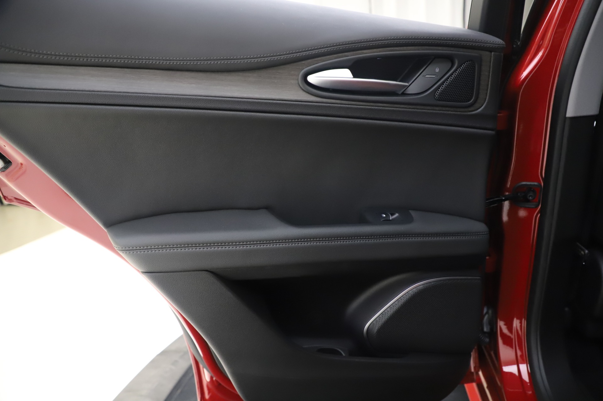 New 2020 Alfa Romeo Stelvio Ti Lusso Q4 | St. Petersburg, FL