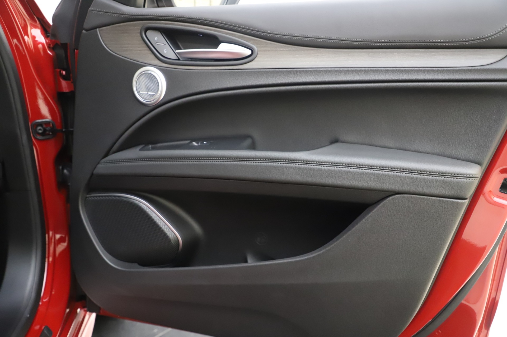New 2020 Alfa Romeo Stelvio Ti Lusso Q4 | St. Petersburg, FL