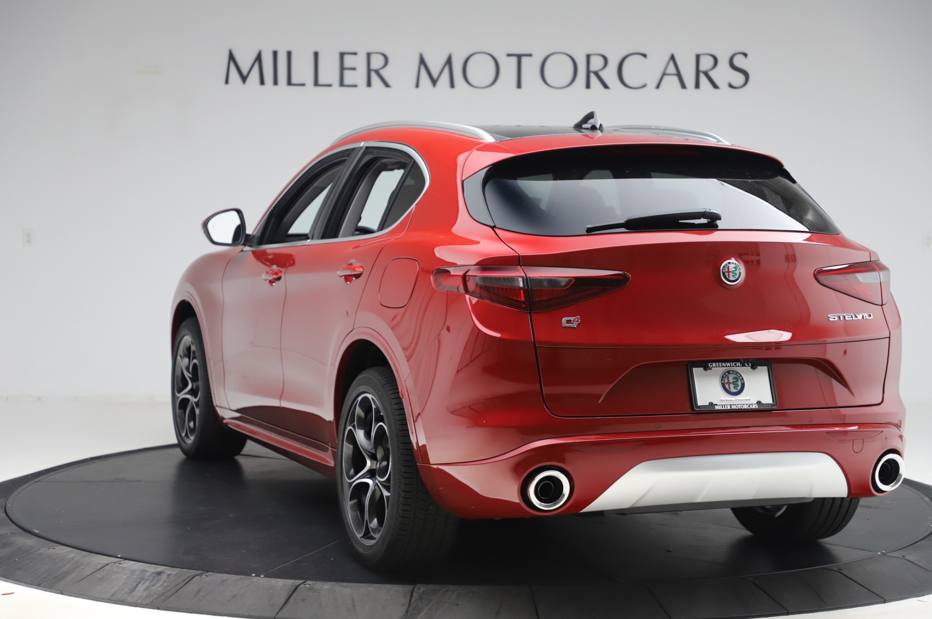 New 2020 Alfa Romeo Stelvio Ti Lusso Q4 | St. Petersburg, FL