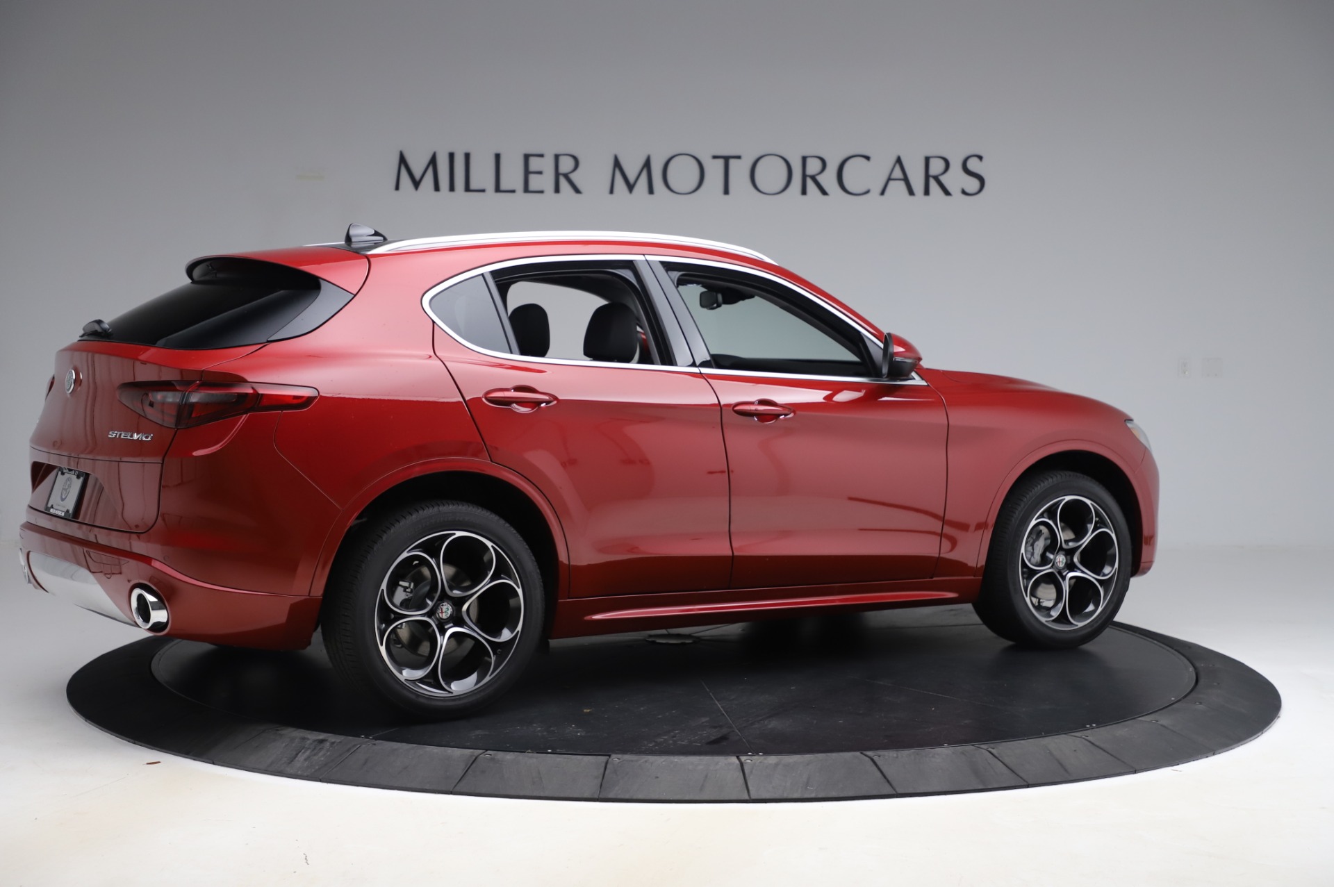 New 2020 Alfa Romeo Stelvio Ti Lusso Q4 | St. Petersburg, FL