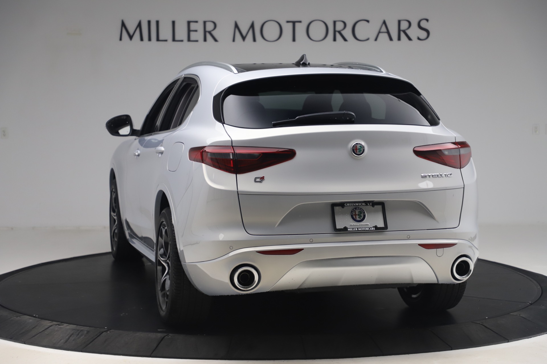 New 2020 Alfa Romeo Stelvio Ti Lusso Q4 | St. Petersburg, FL