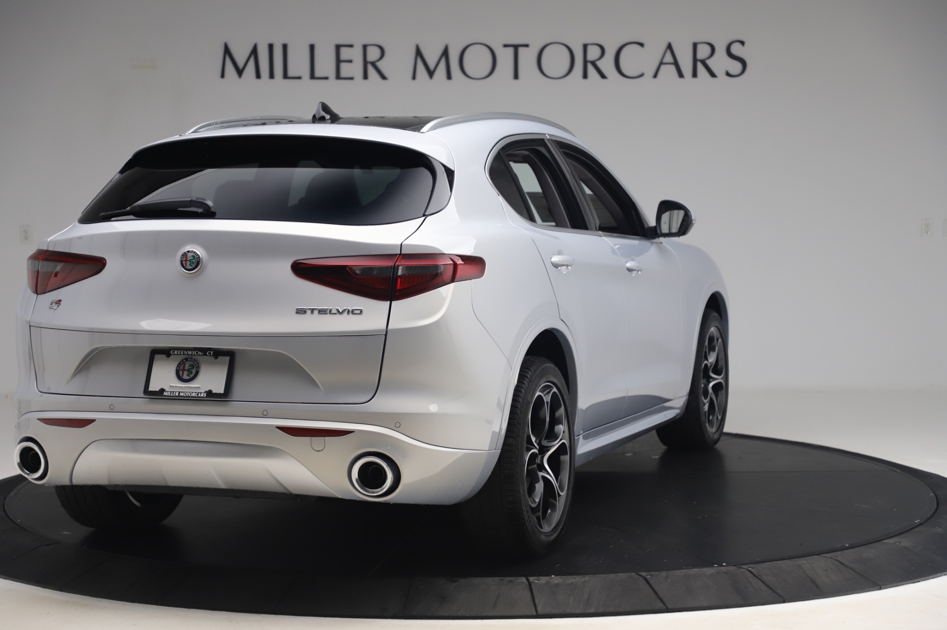 New 2020 Alfa Romeo Stelvio Ti Lusso Q4 | St. Petersburg, FL