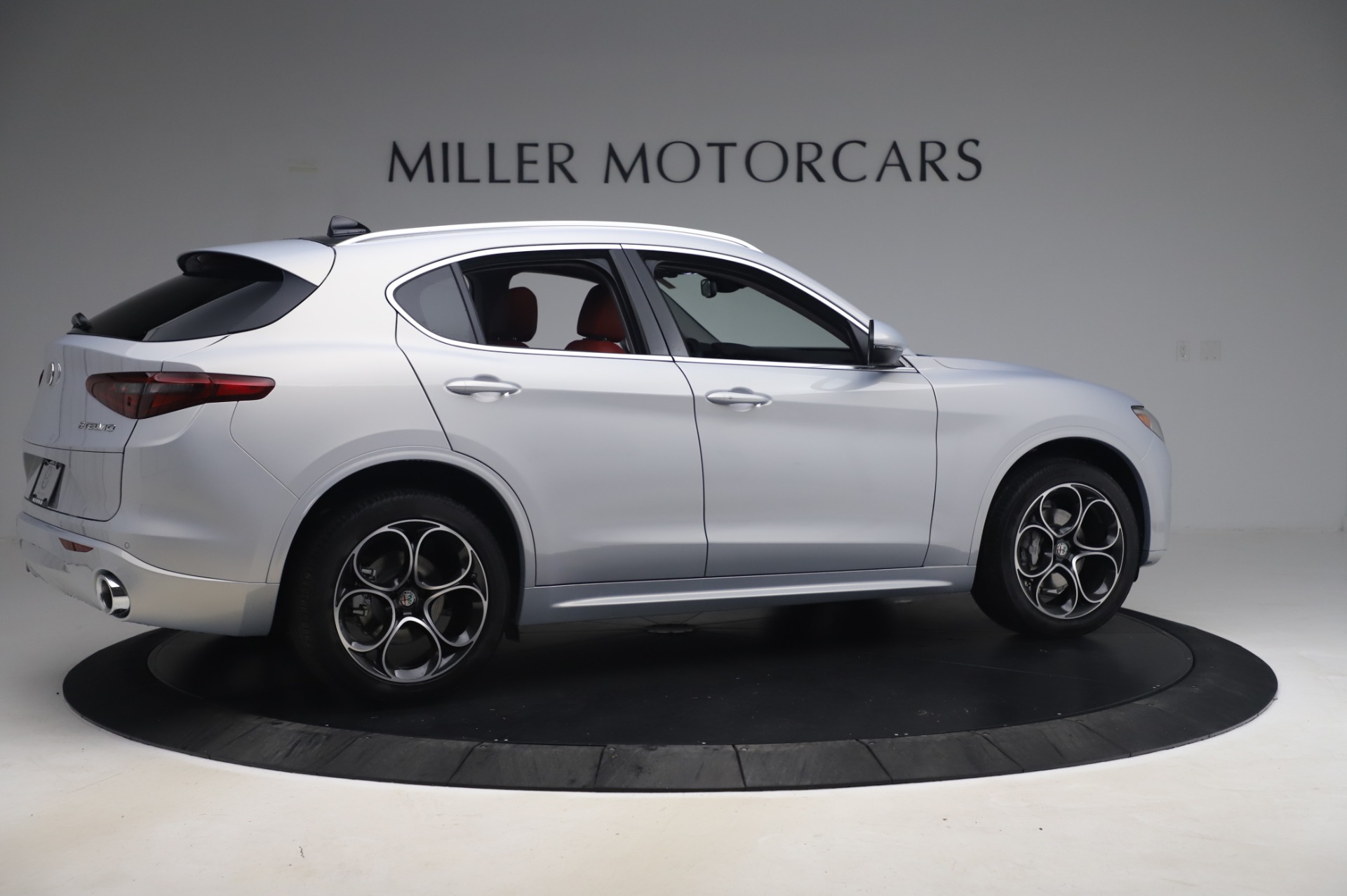 New 2020 Alfa Romeo Stelvio Ti Lusso Q4 | St. Petersburg, FL