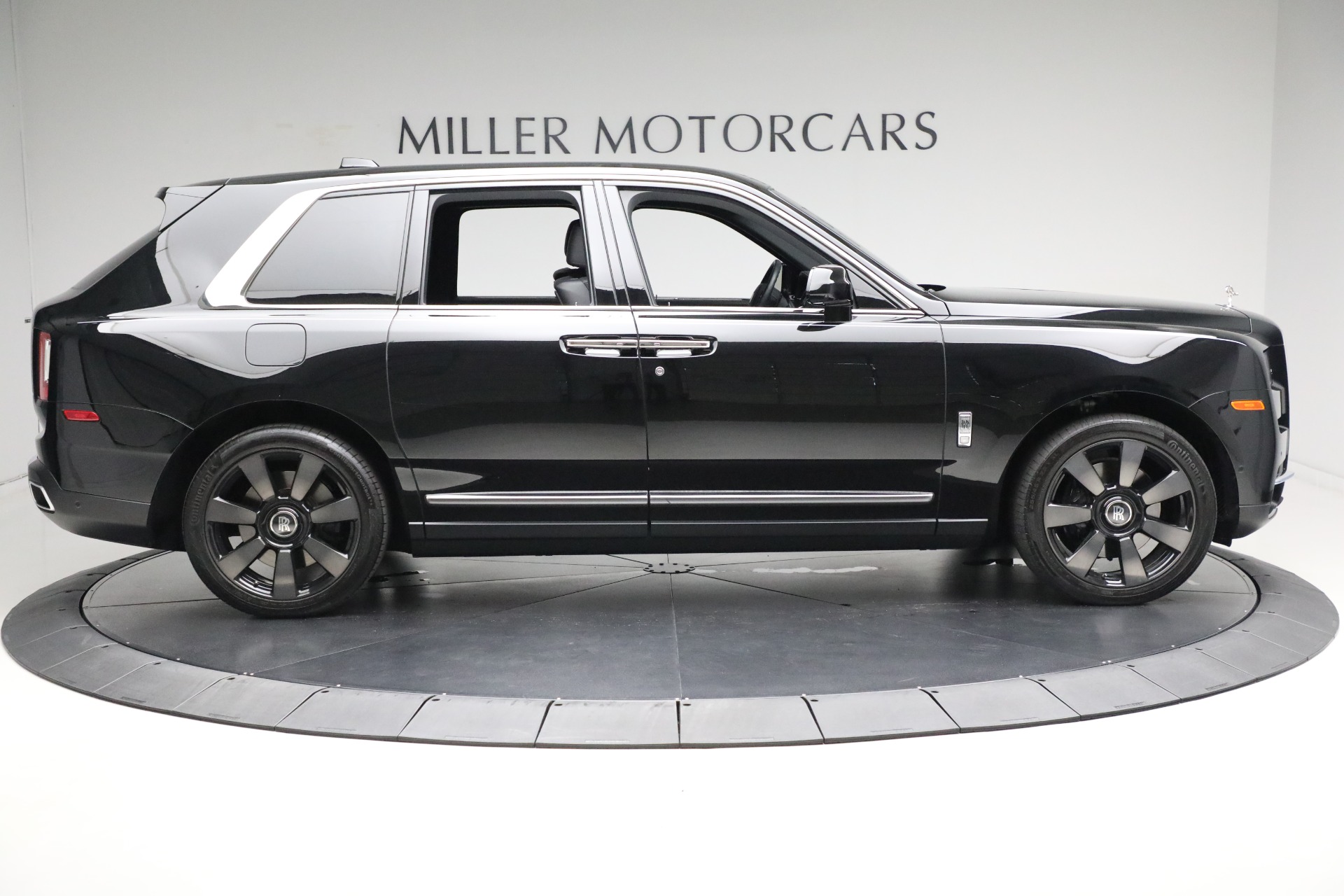 New 2021 Rolls-Royce Cullinan | St. Petersburg, FL