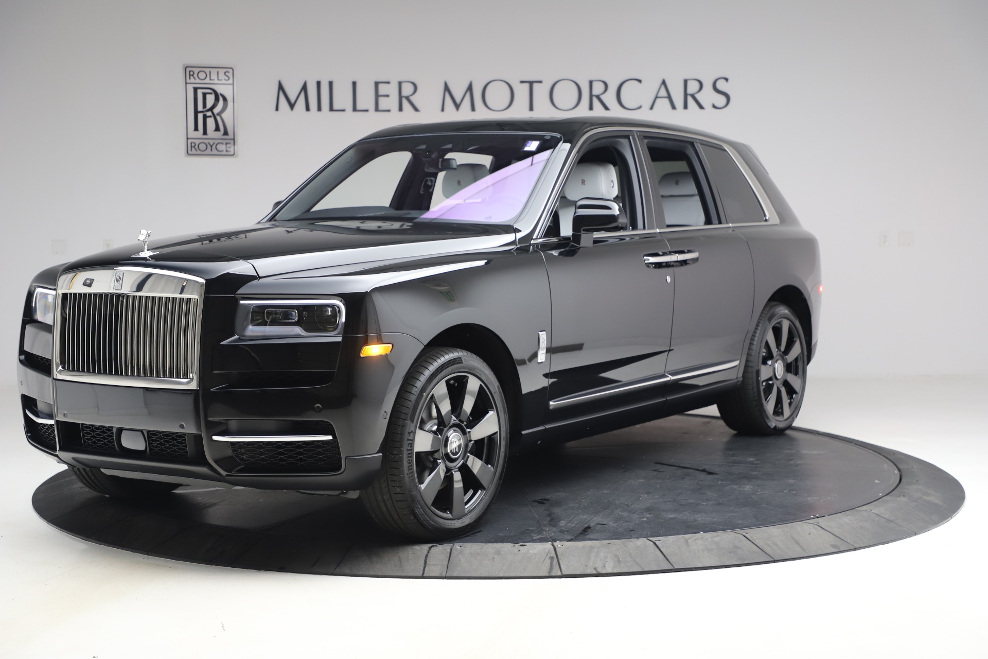 New 2021 Rolls-Royce Cullinan | St. Petersburg, FL
