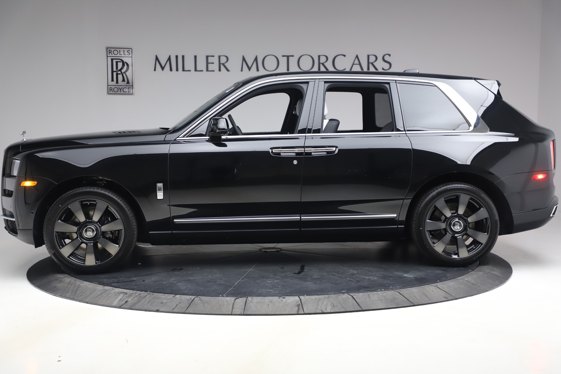 New 2021 Rolls-Royce Cullinan | St. Petersburg, FL